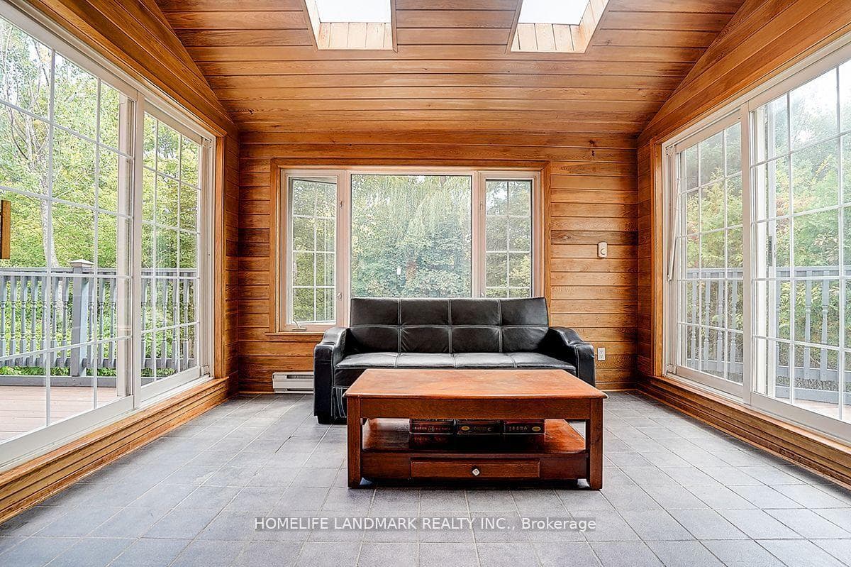 19 Stubbs Drive photo 8