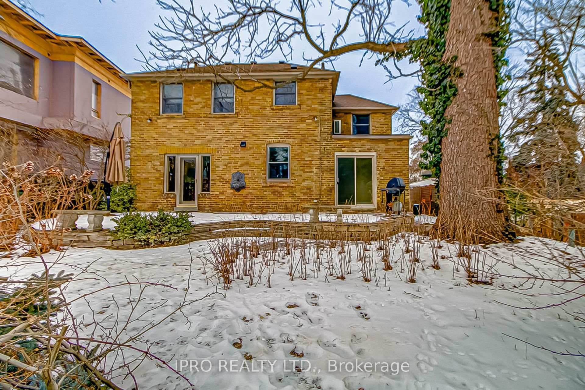 24 Burnhamthorpe Park Boulevard photo 28