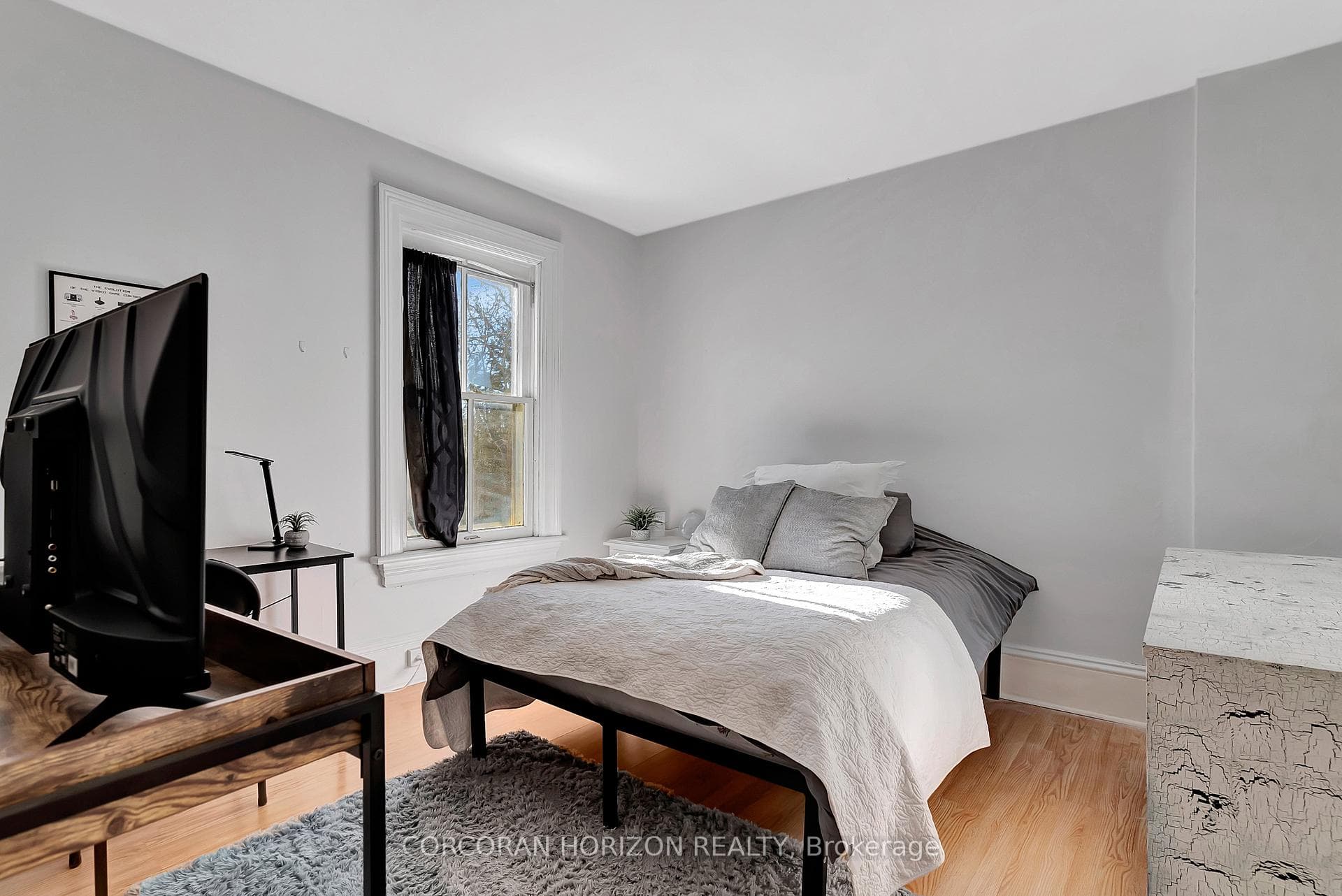 120 Grand Avenue photo 29