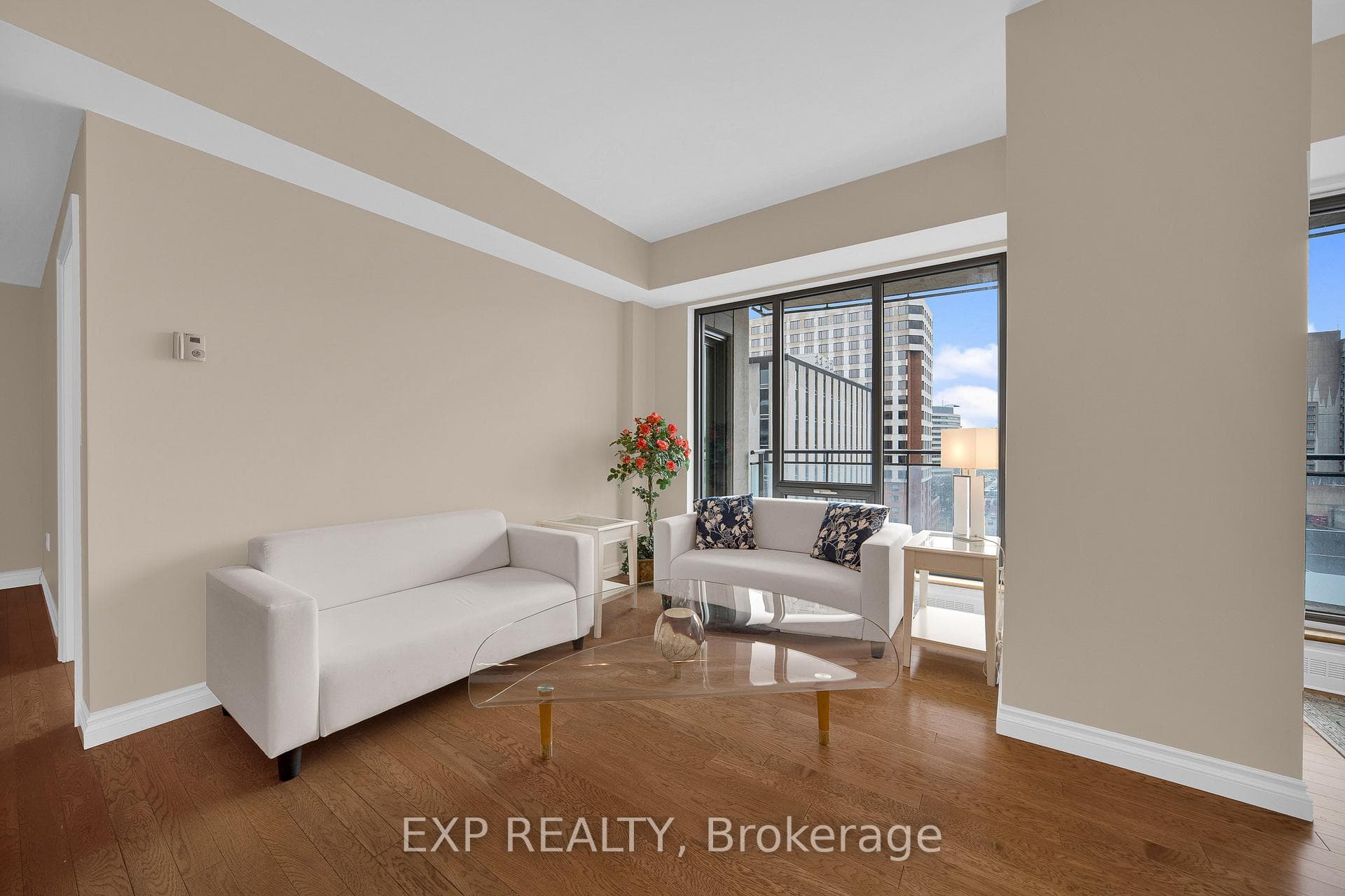 90 George Street Unit 1103 photo 11