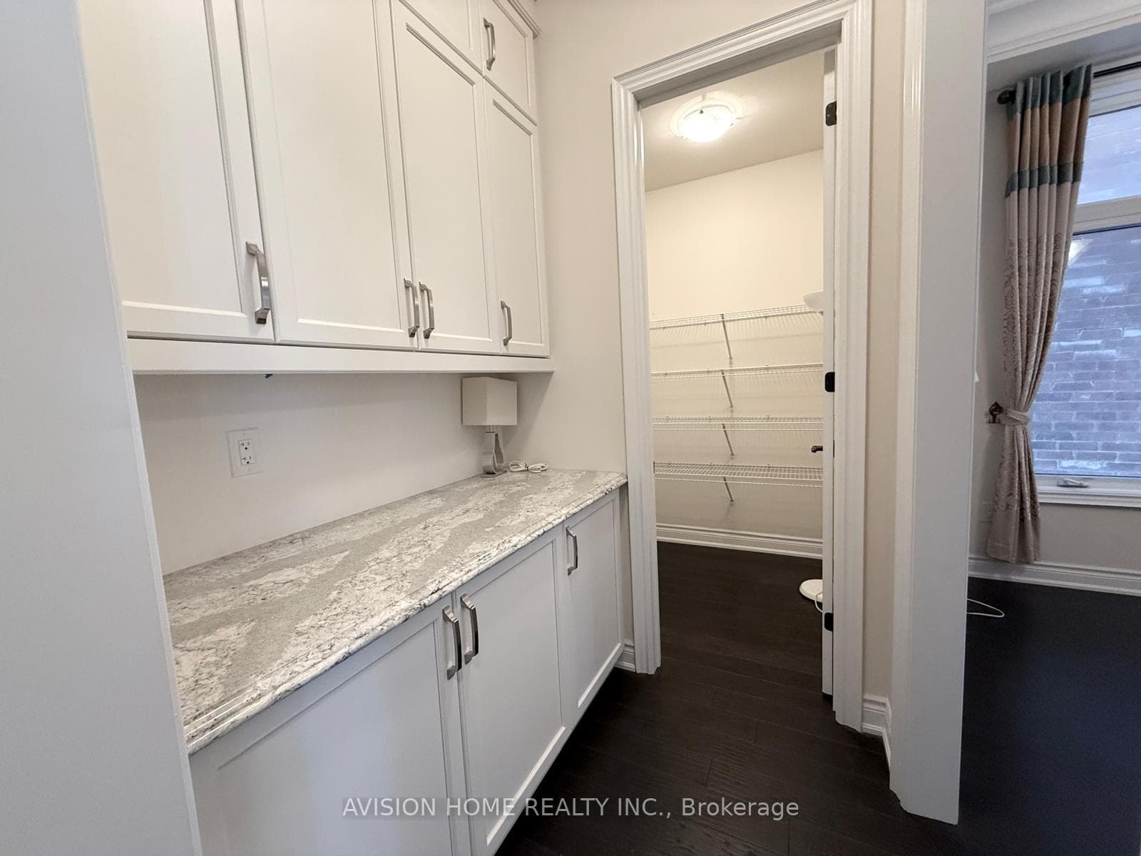 298 Angus Glen Boulevard photo 6
