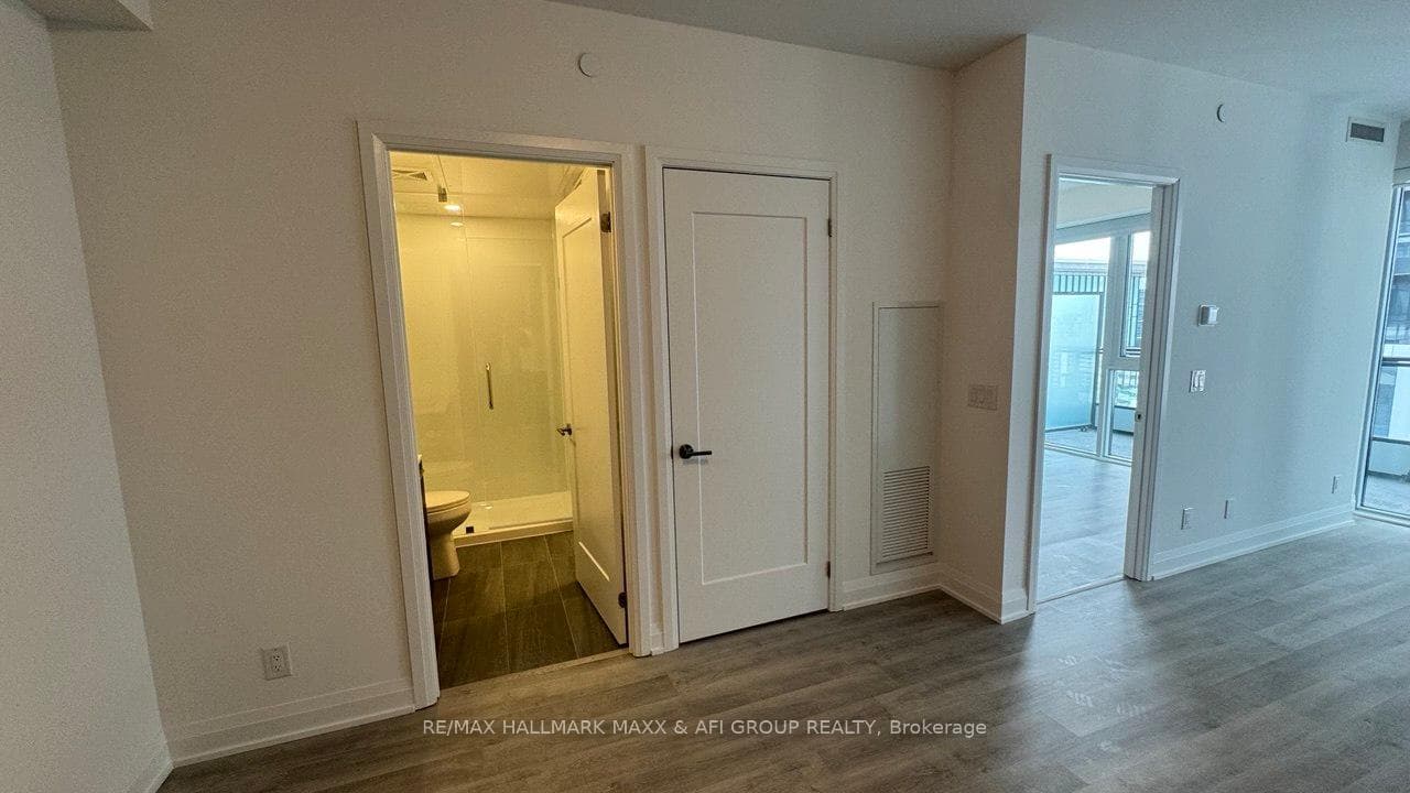 65 Broadway Avenue Unit 2701 photo 15