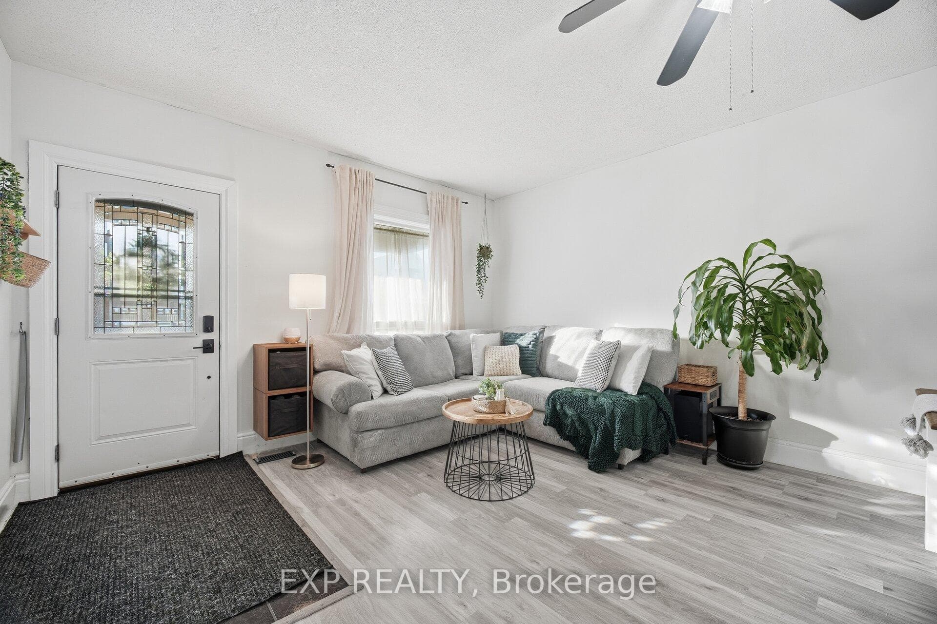 Ample windows flood the space with natural light!