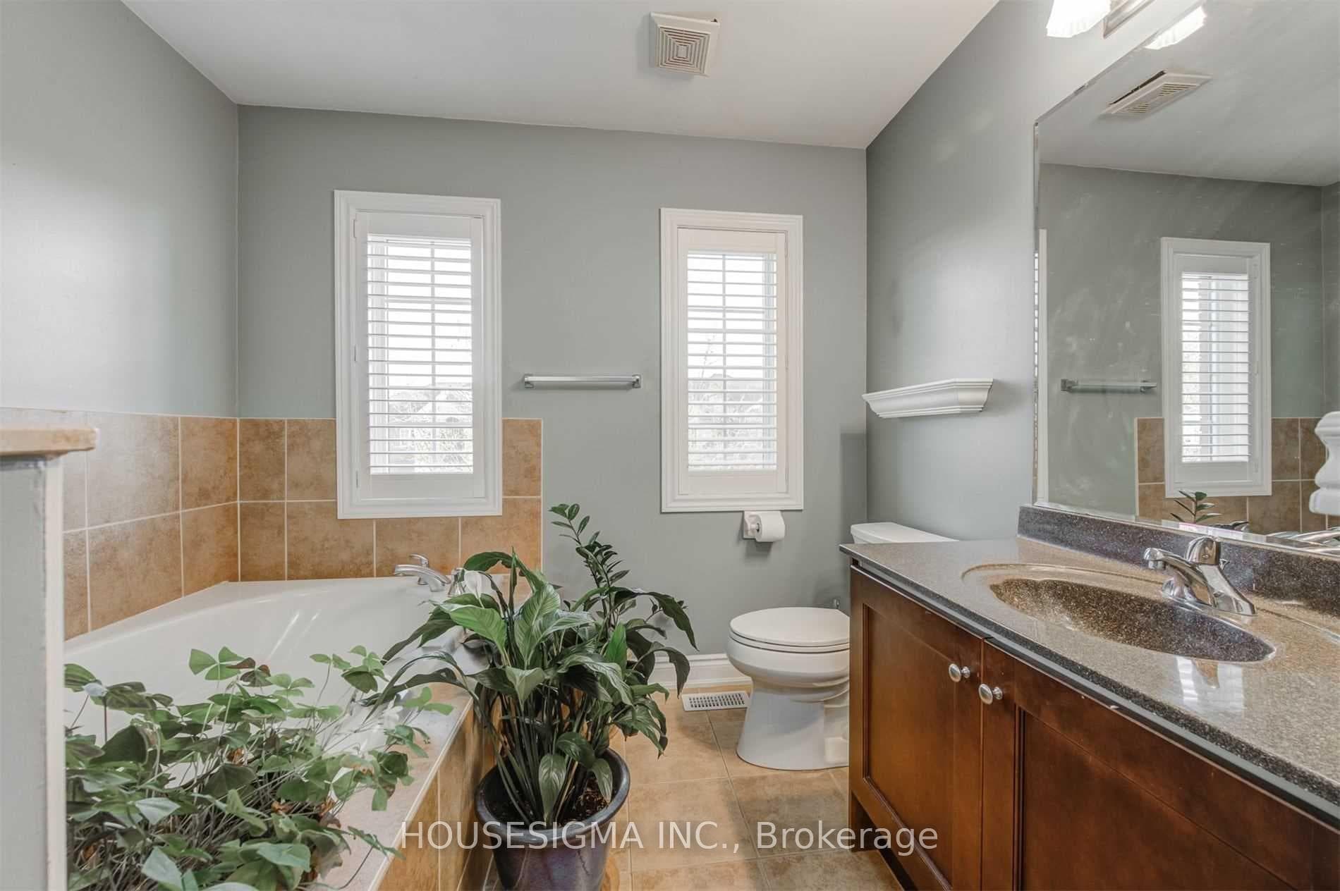 244 Tawny Crescent photo 17