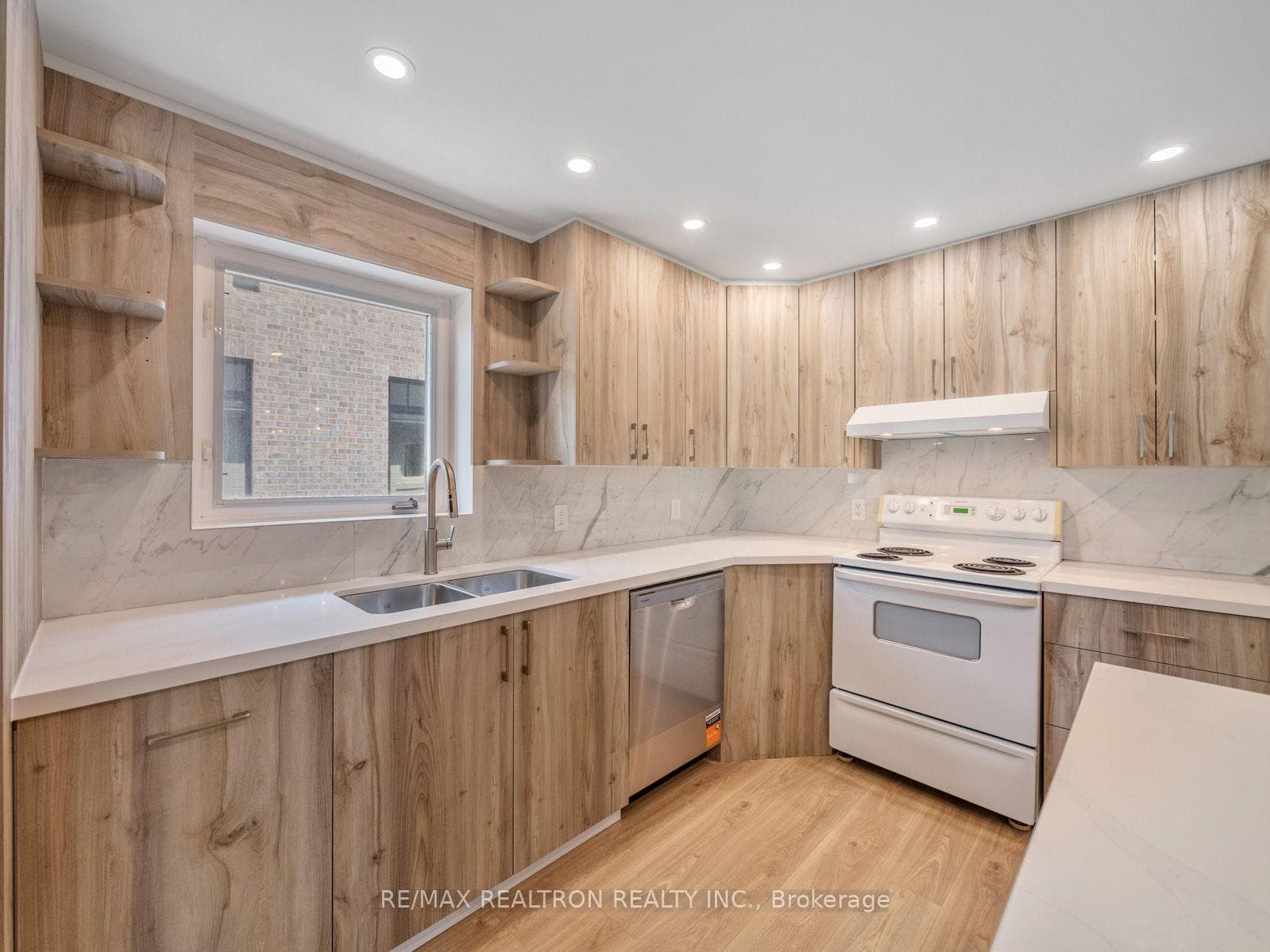 110 Gorman Park Road photo 15