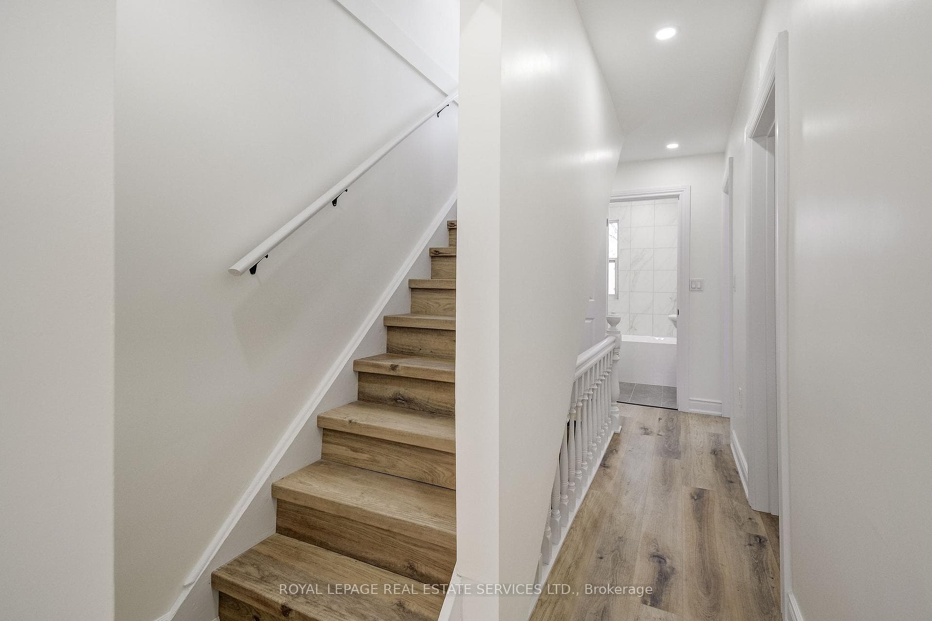 35 Fairleigh Avenue photo 23