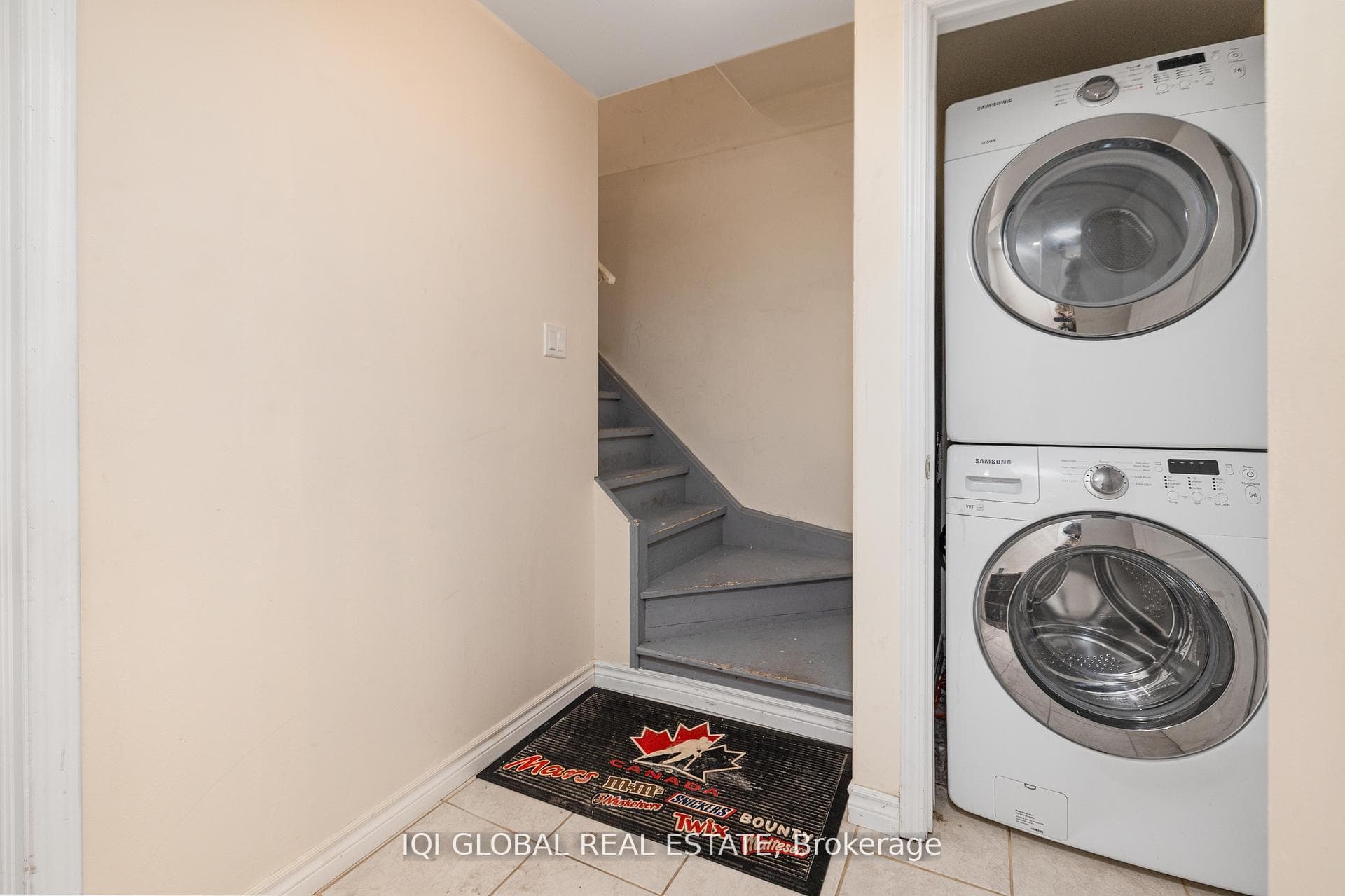 7493 Saint Barbara Boulevard photo 27