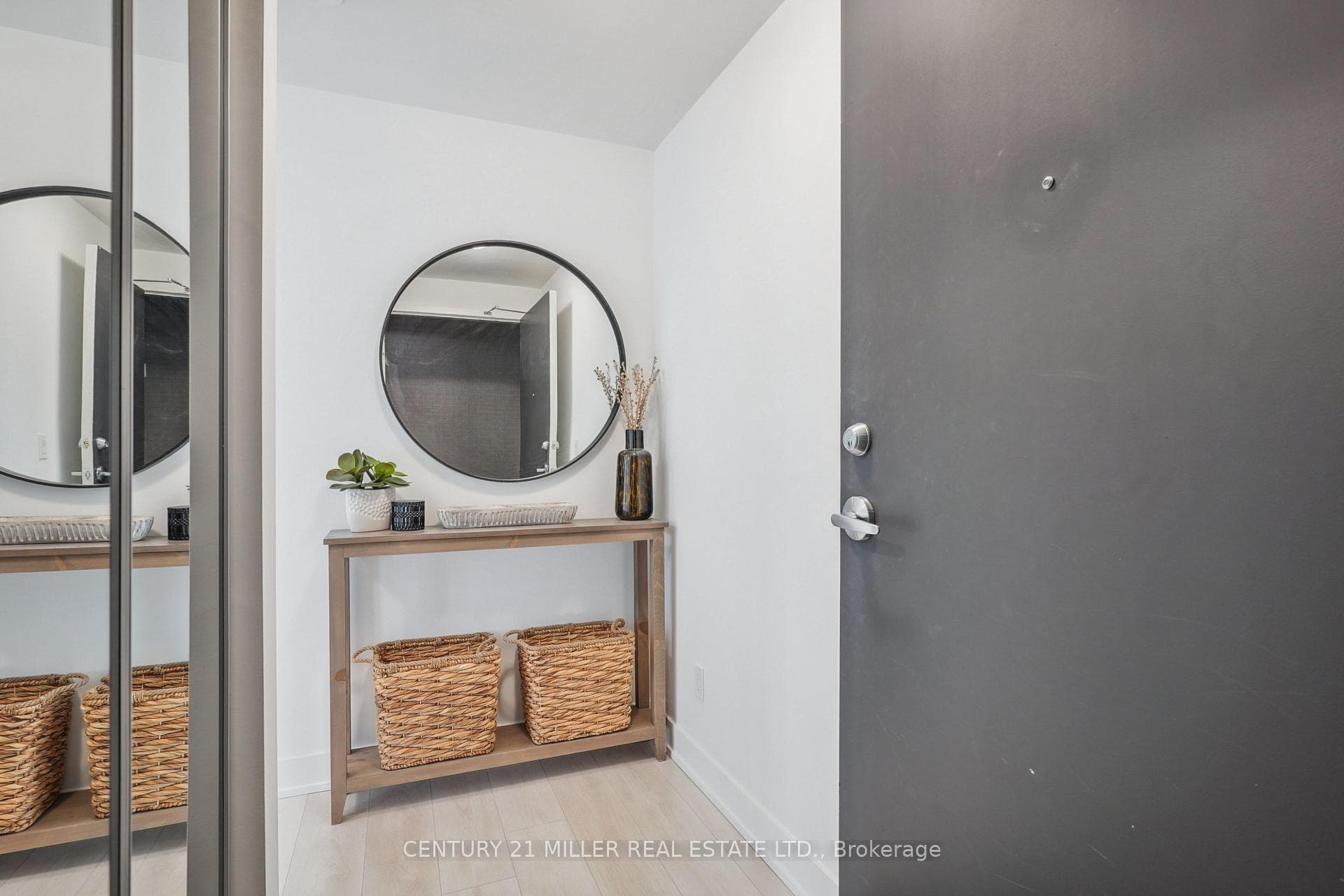 297 Oak Walk Drive Unit 1704 photo 4