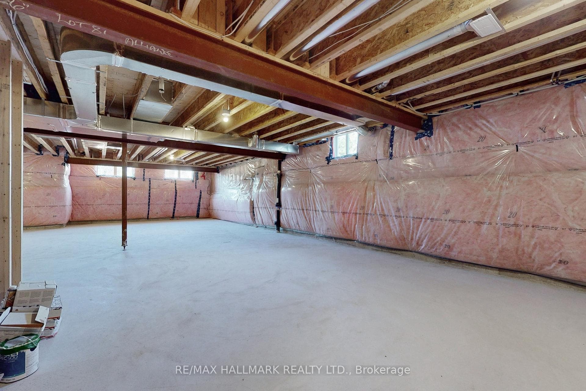 70 Shelson Place photo 32