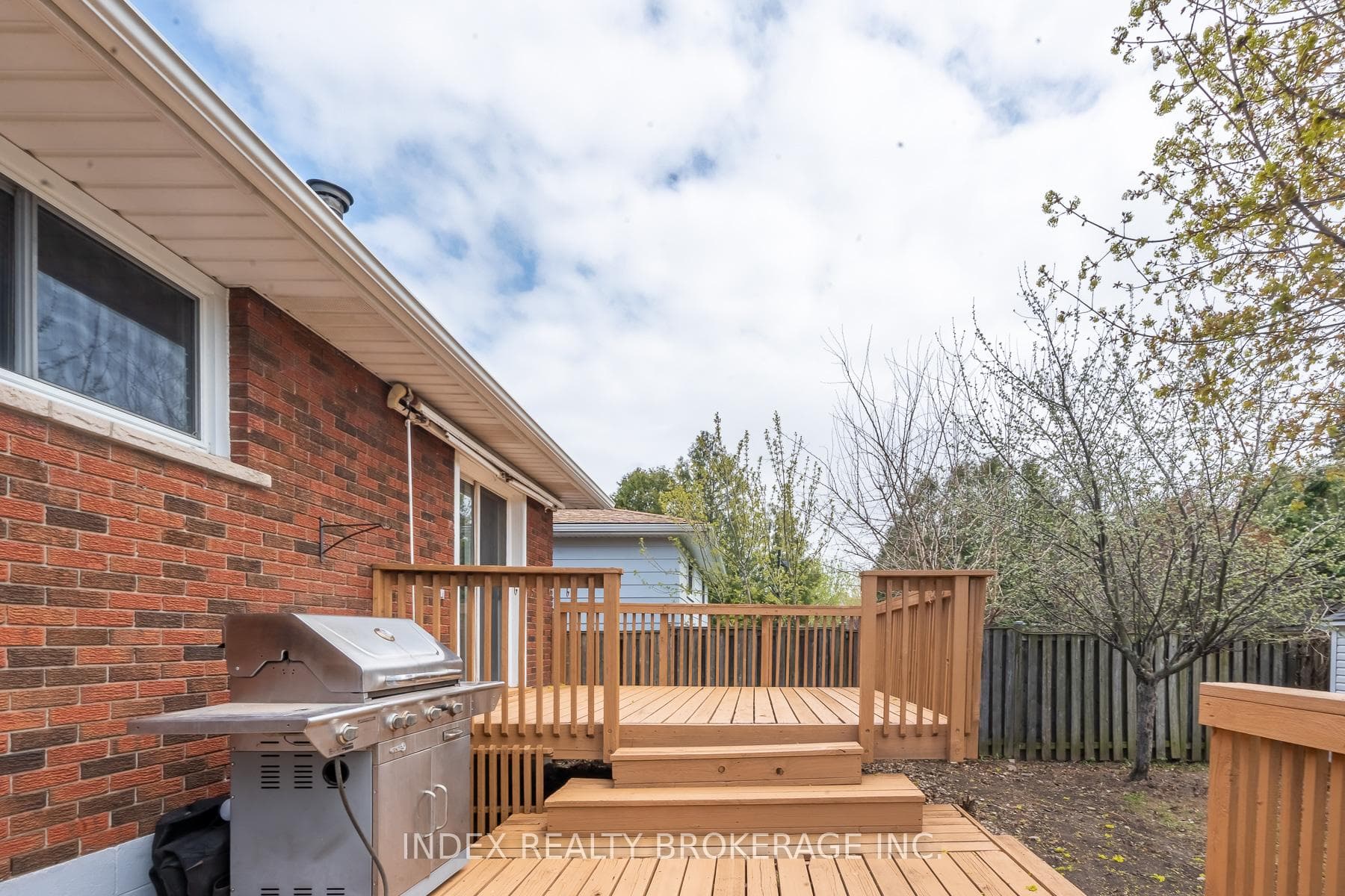 23 Tyrone Drive photo 42