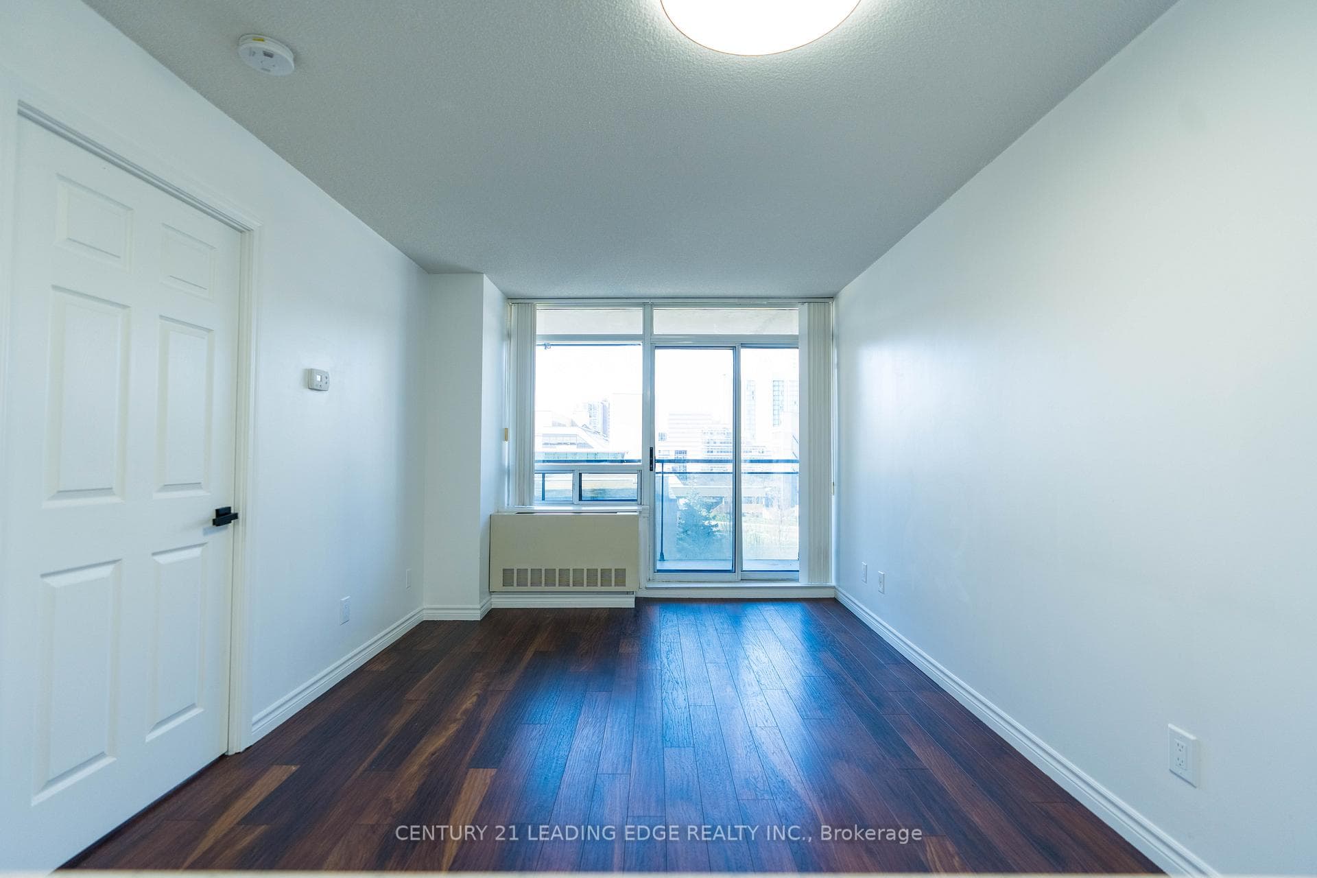 155 Beecroft Road Unit 607 photo 7