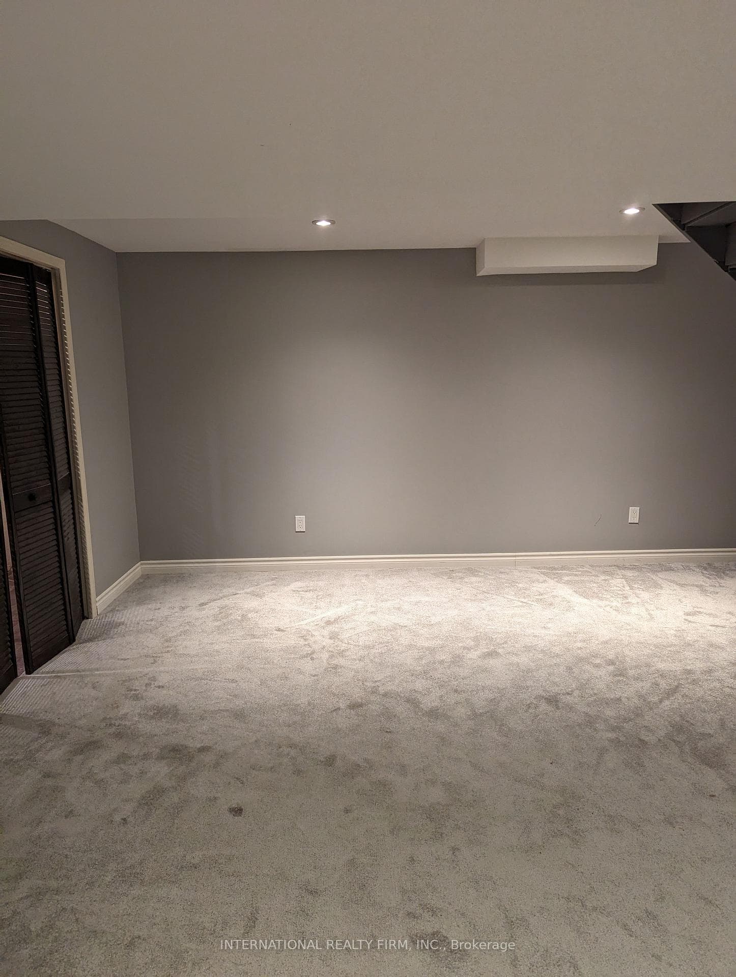 4925 Alexandra Avenue photo 26