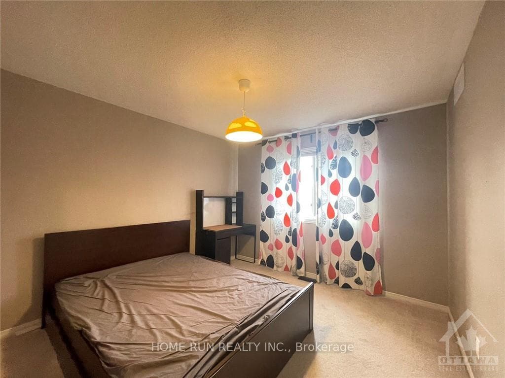 25 COVINGTON Place photo 12