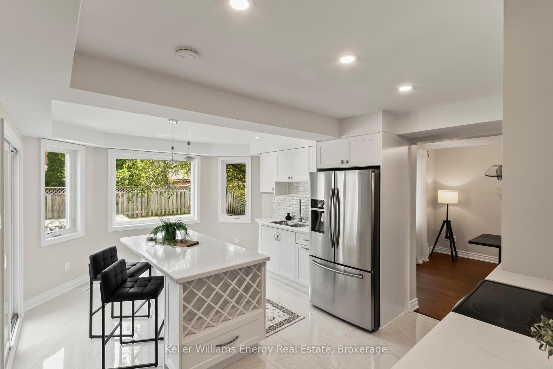 35 William Stephenson Drive photo 8