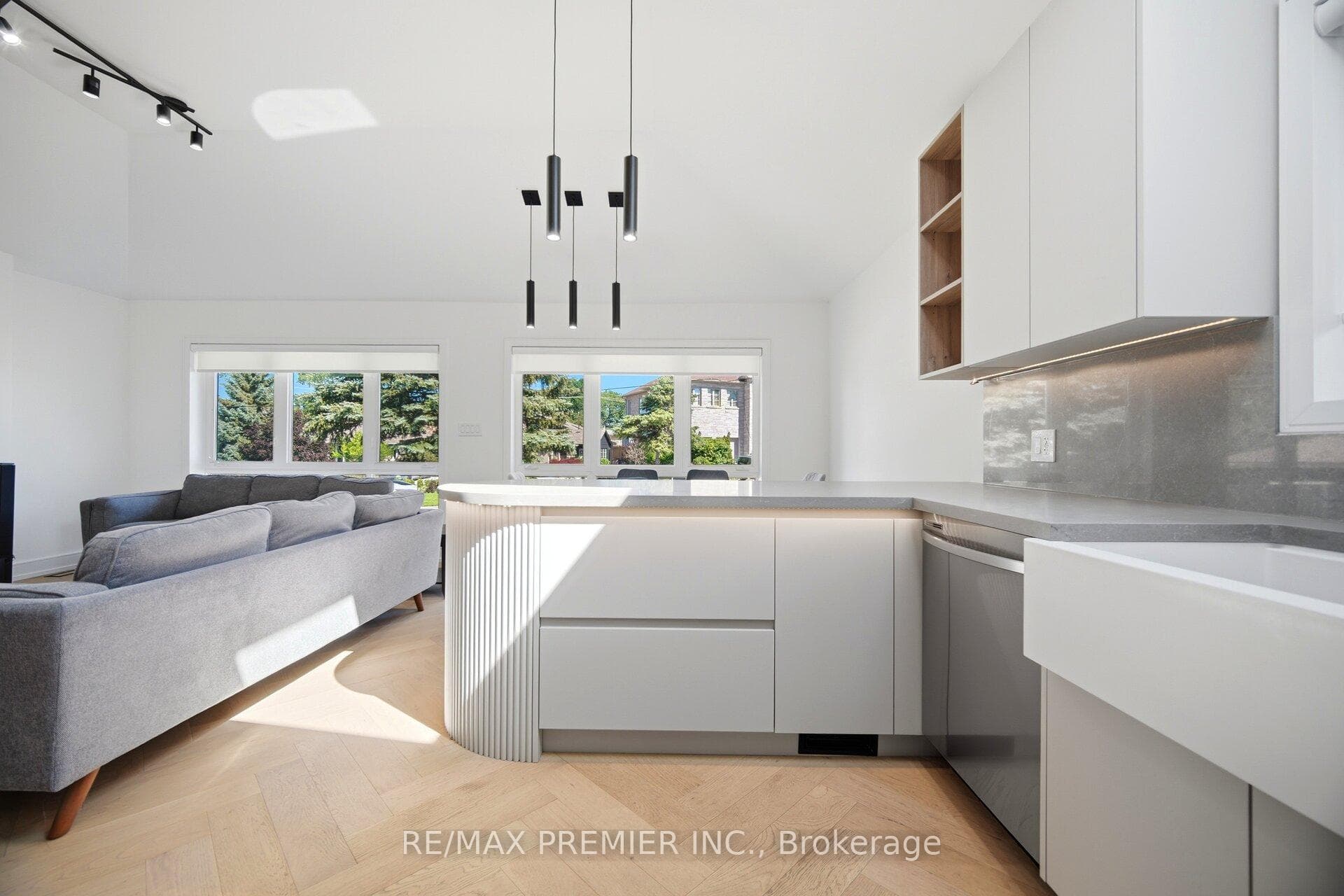 19 Jacinta Drive photo 11