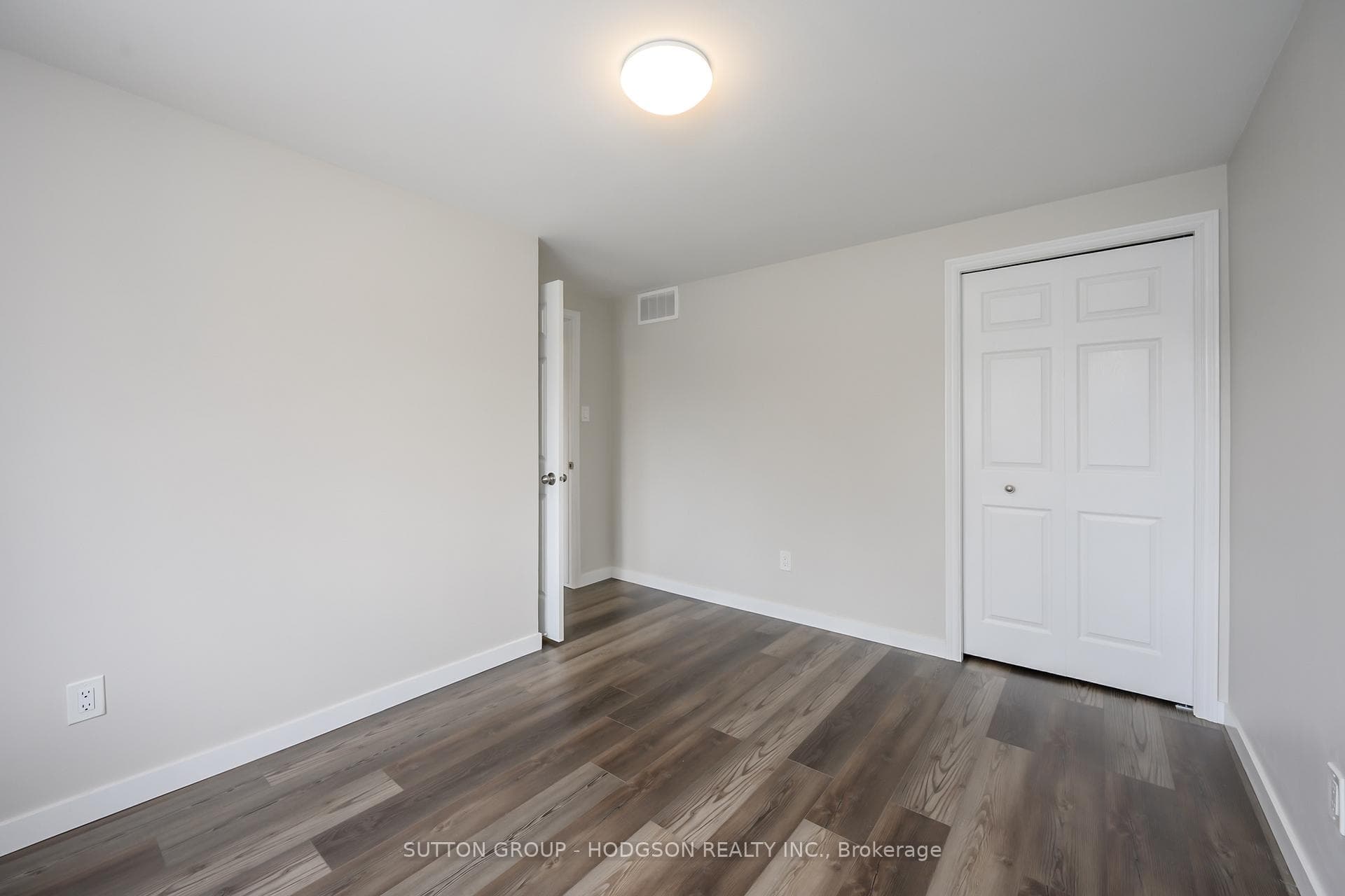121 Kimberley Avenue photo 18
