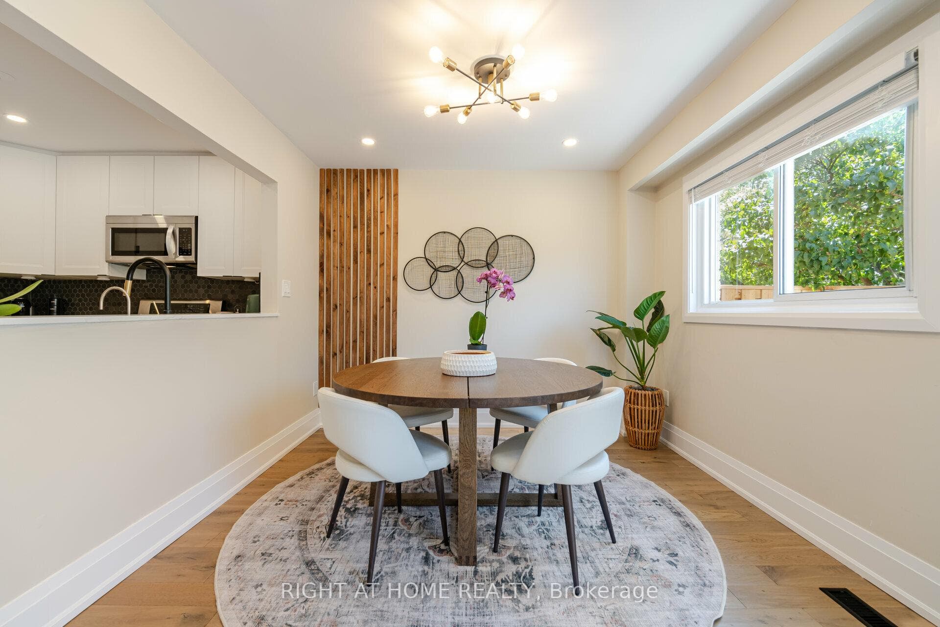 1516 Lancaster Drive Unit 1 photo 9