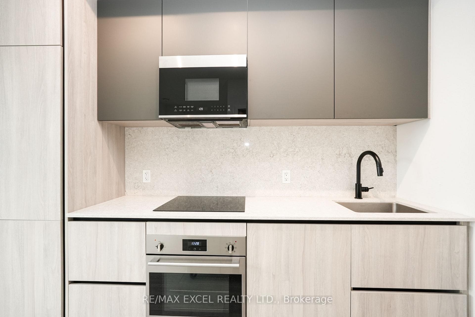 108 Peter Street Unit 4509 photo 24