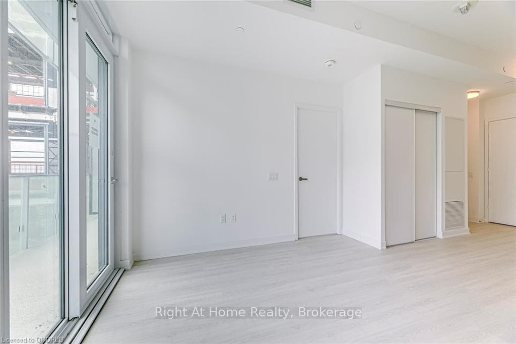 3883 QUARTZ Road Unit 1305 photo 16