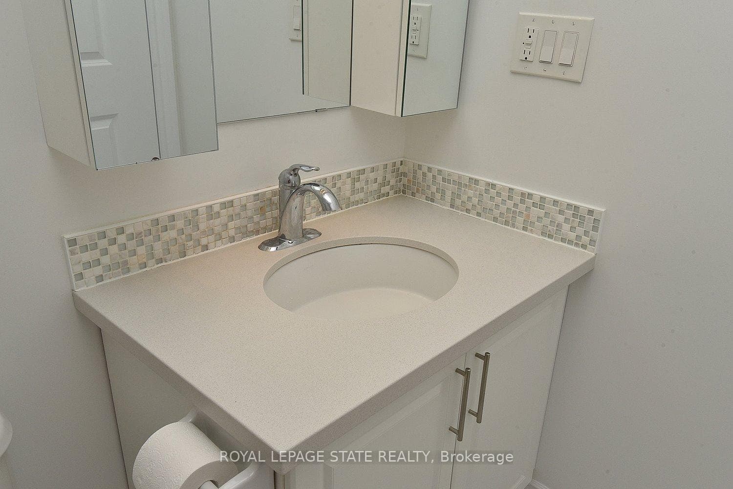 90 Charlton Avenue Unit 604 photo 29
