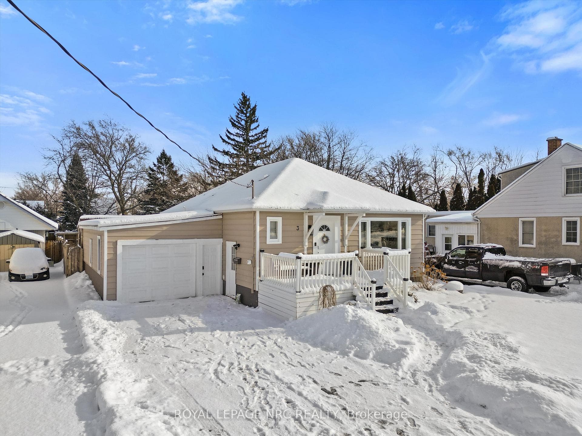 3 Hallcrest Avenue photo 1