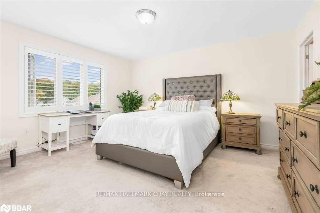 214 Isabella Drive photo 12