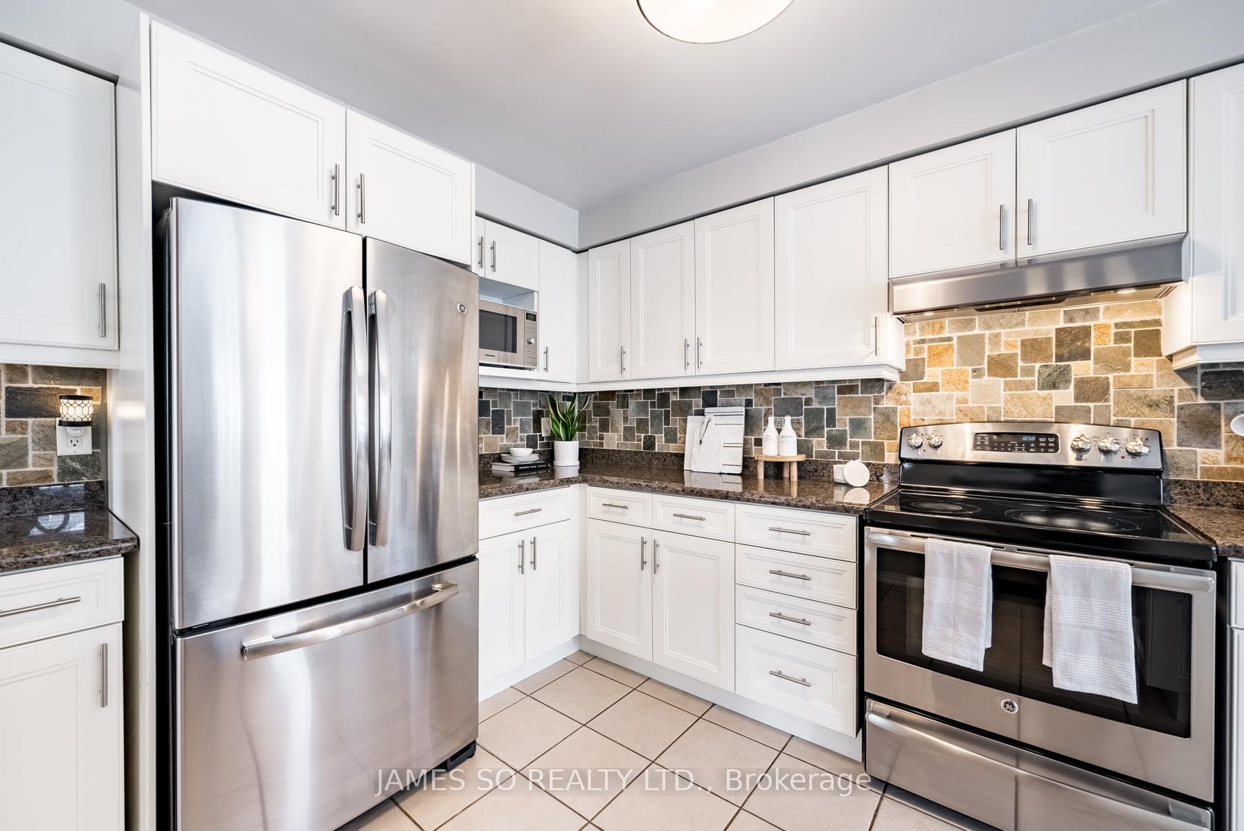 108 Downey Drive photo 12