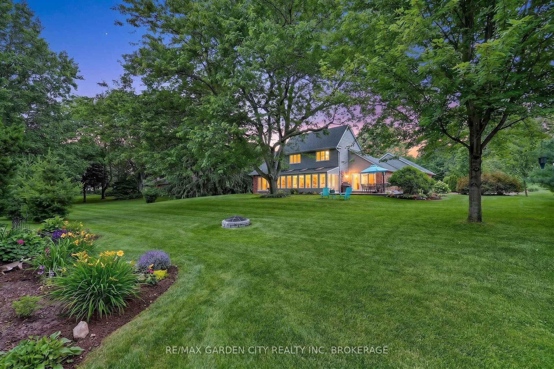 656 Memorial Drive photo 45