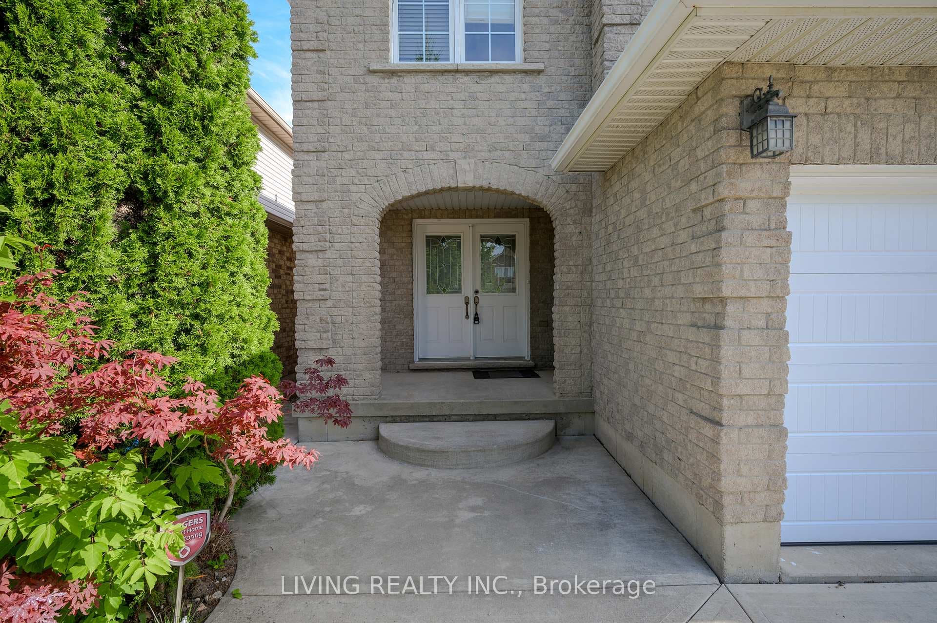 262 Jacqueline Boulevard photo 2