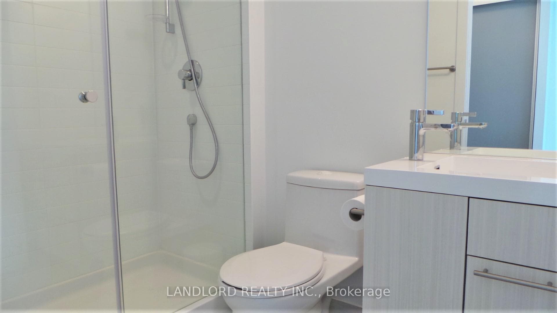 199 Richmond Street Unit 1807 photo 8