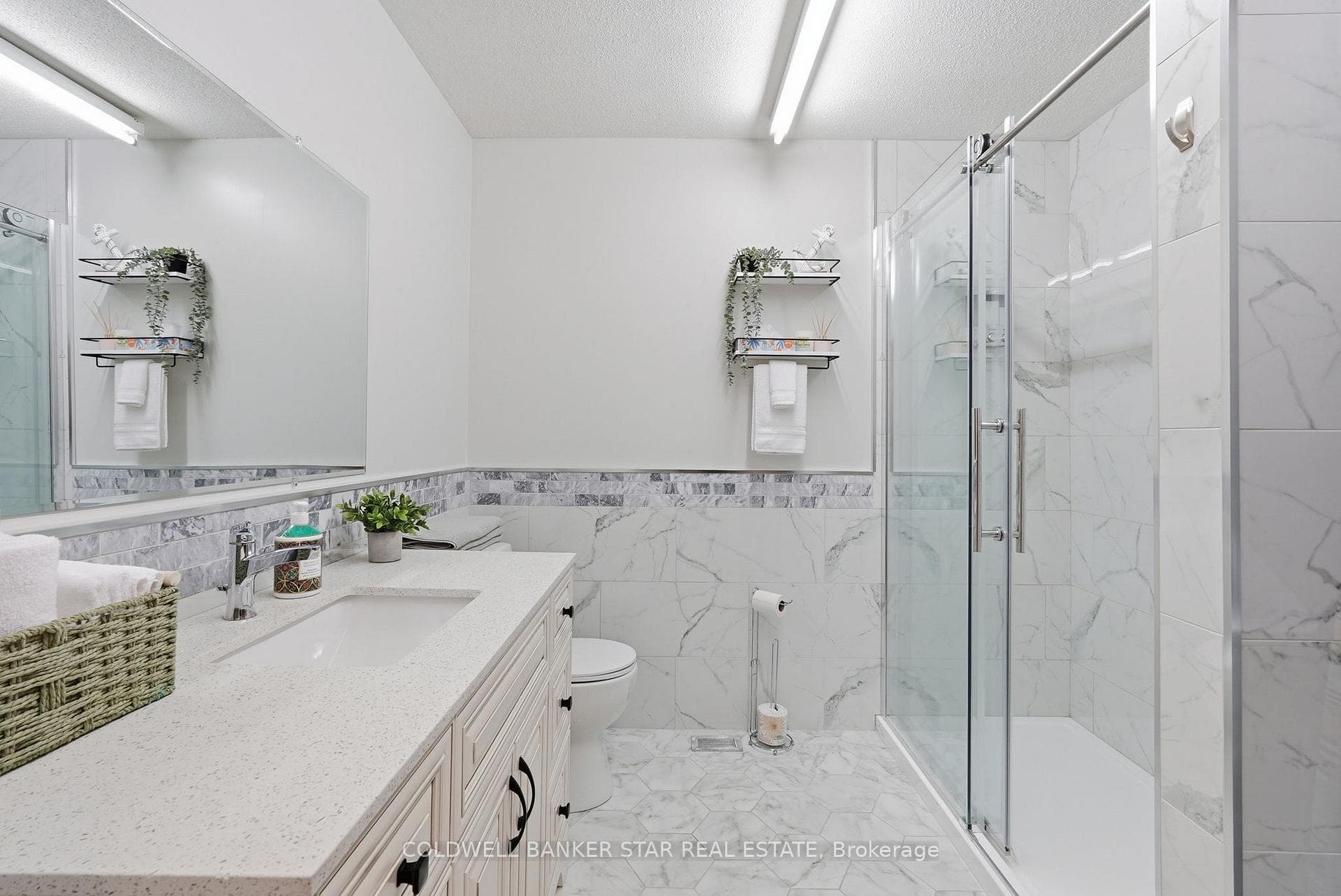81 SOUTHAMPTON Street photo 21