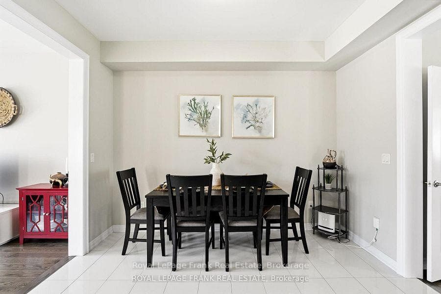 6 Aldridge Lane photo 17