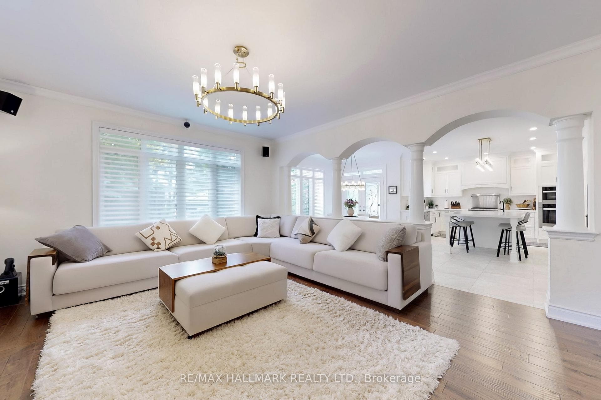 436 Paradelle Drive photo 6