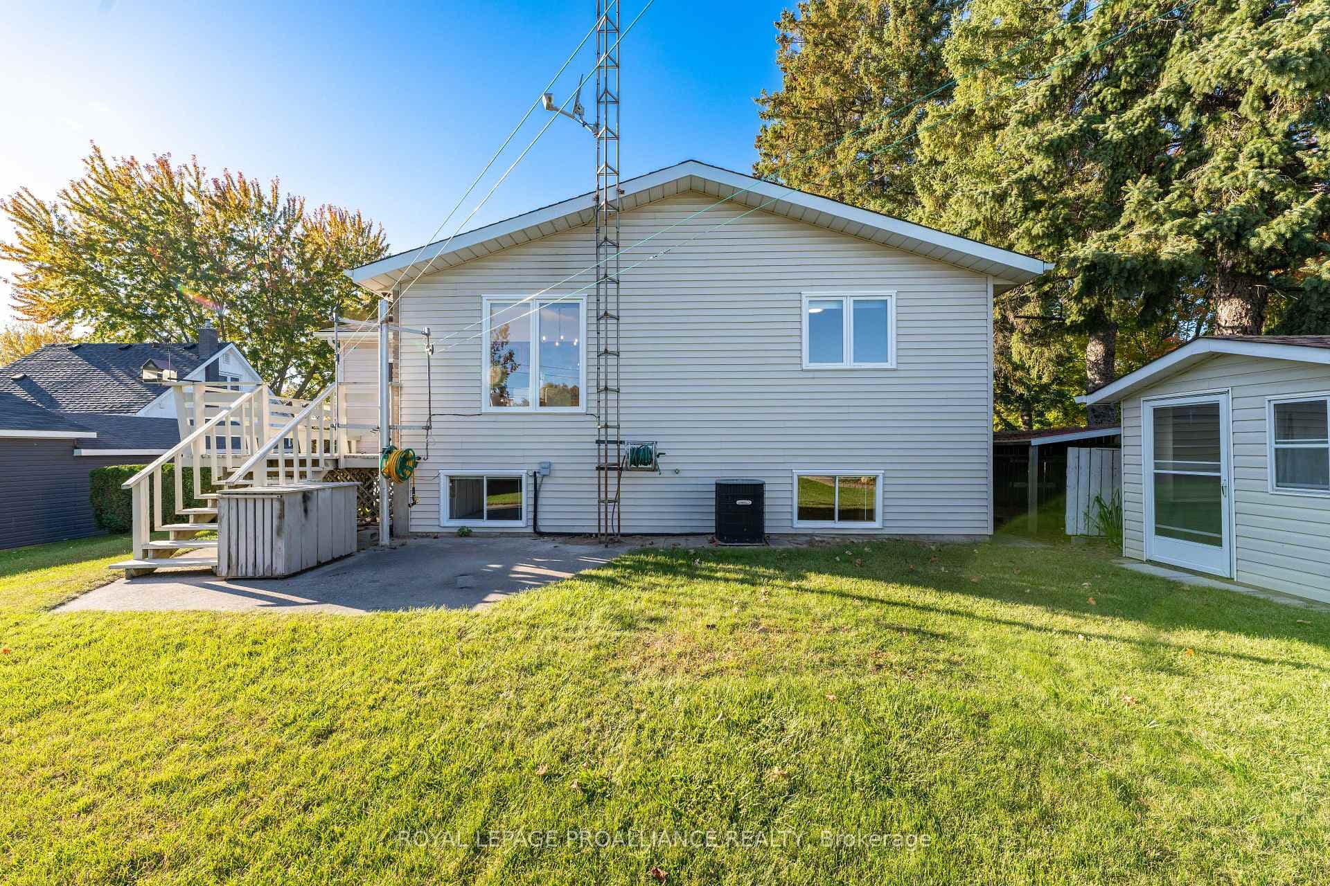 30 Carleton Boulevard photo 12