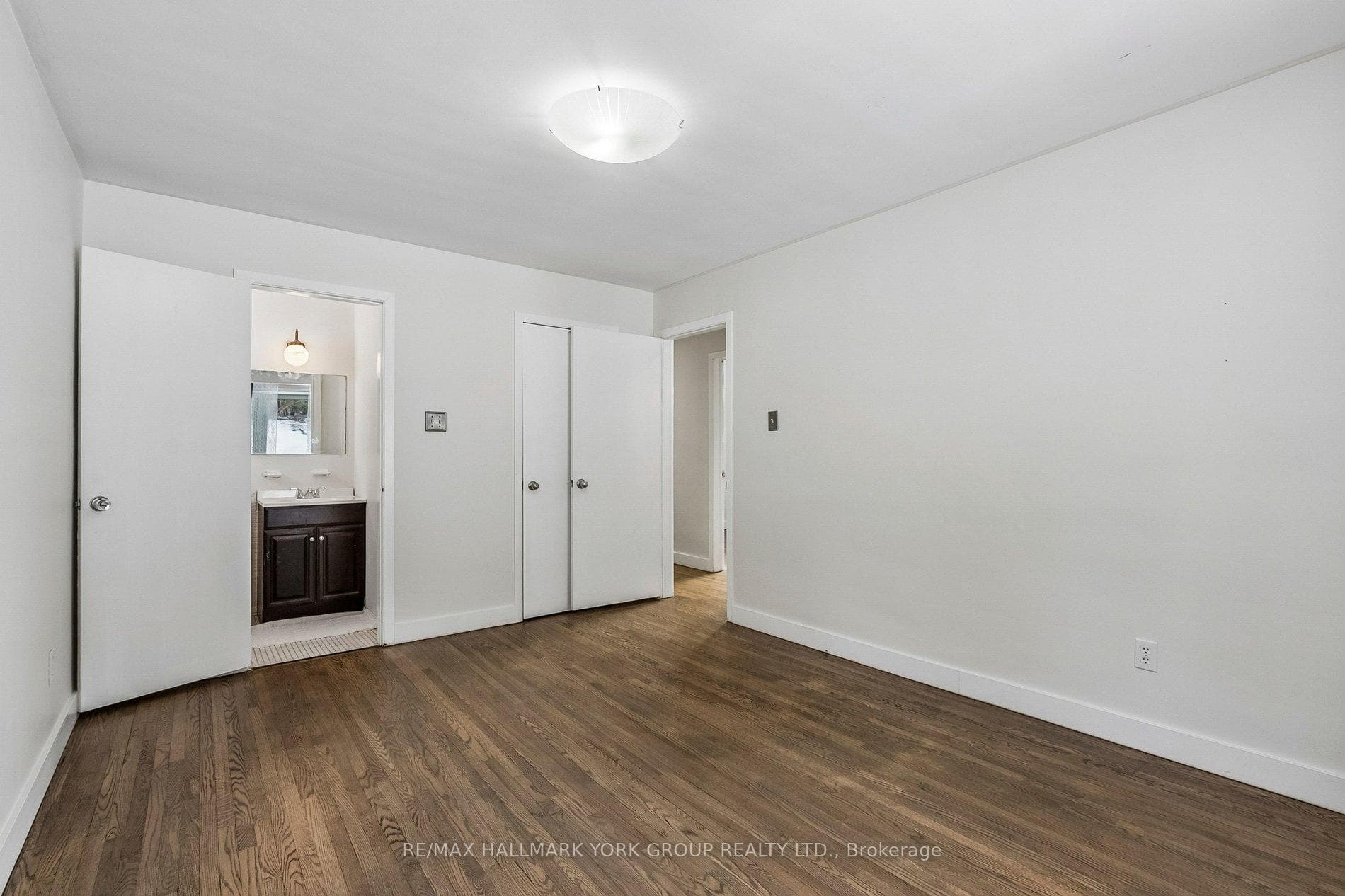 24 Coral Harbour Crescent photo 22