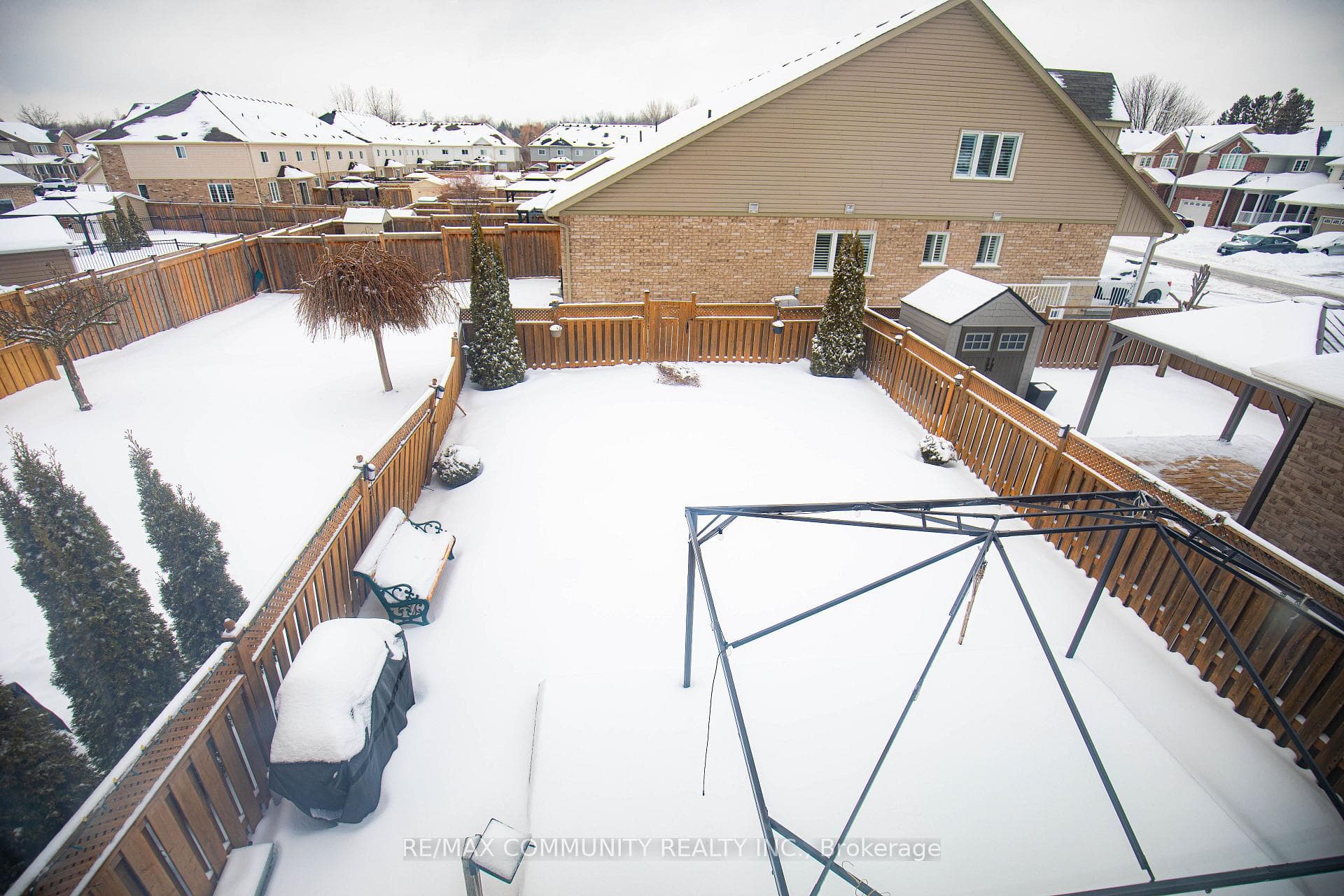 34 Daiseyfield Avenue photo 19