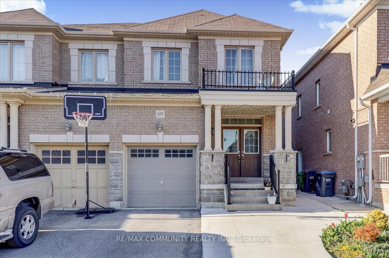 69 Clearfield Drive photo 1