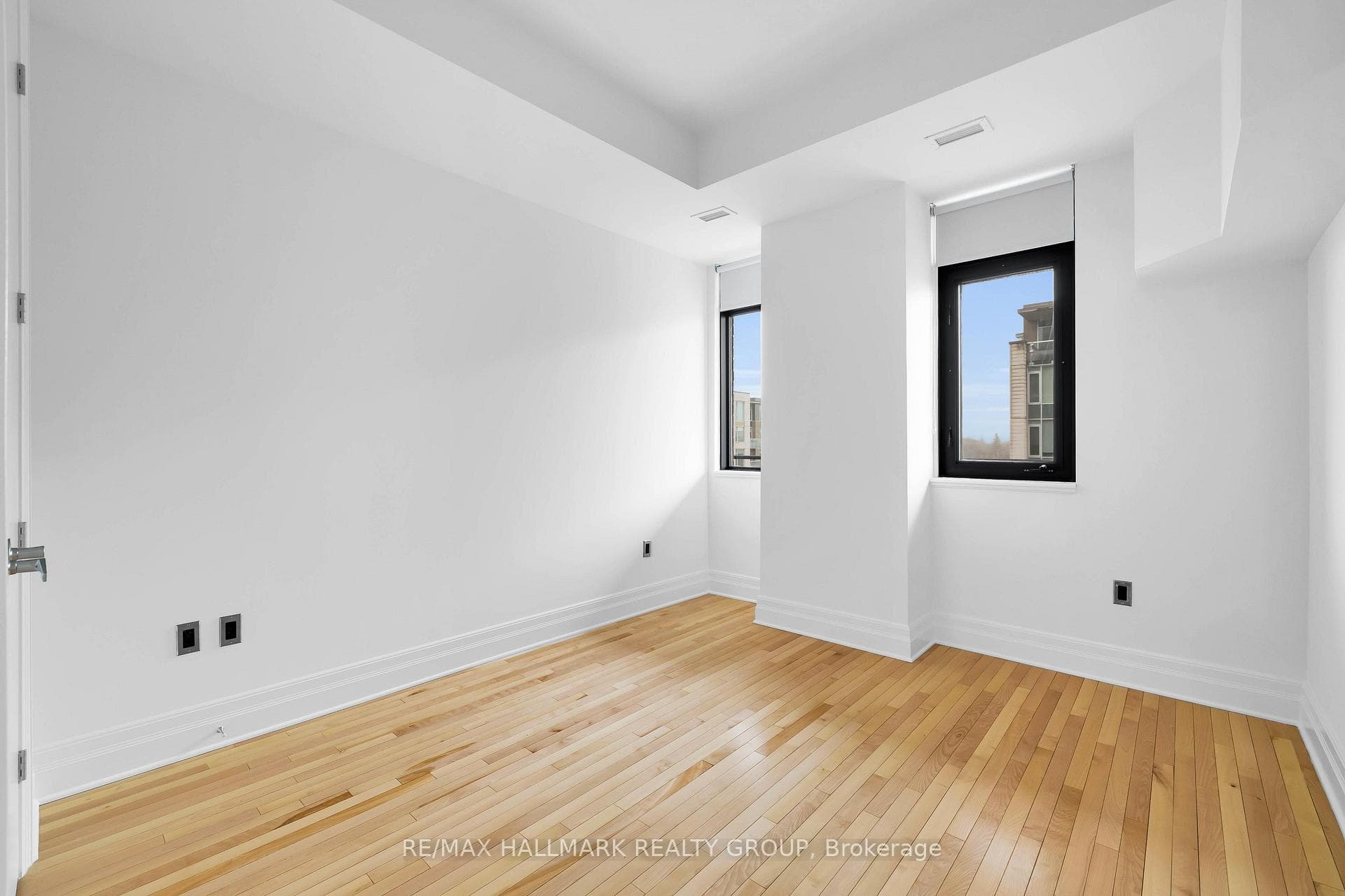 420 Berkley Avenue Unit 705 photo 14