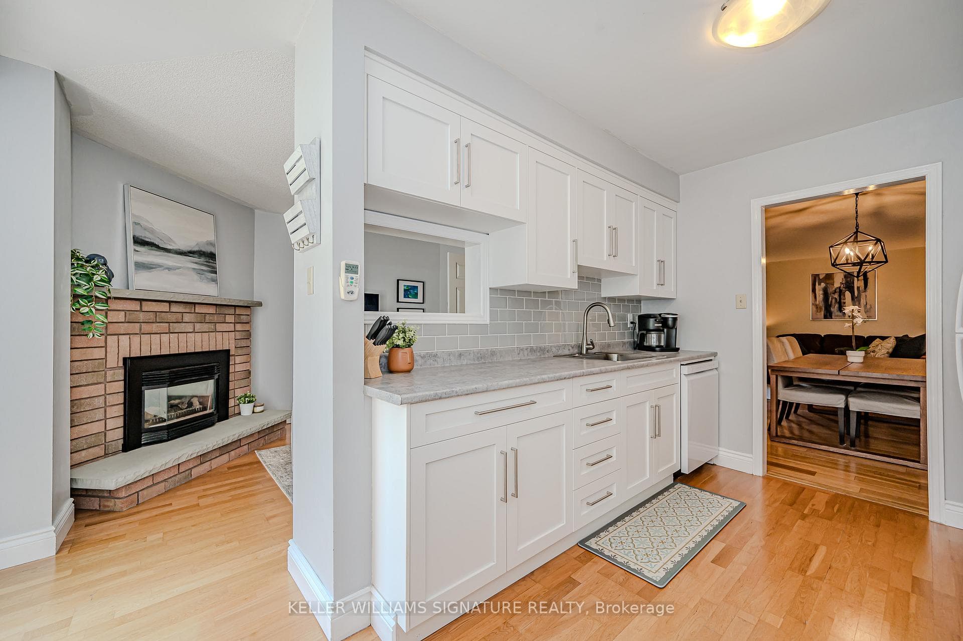 1163 Leewood Drive photo 6