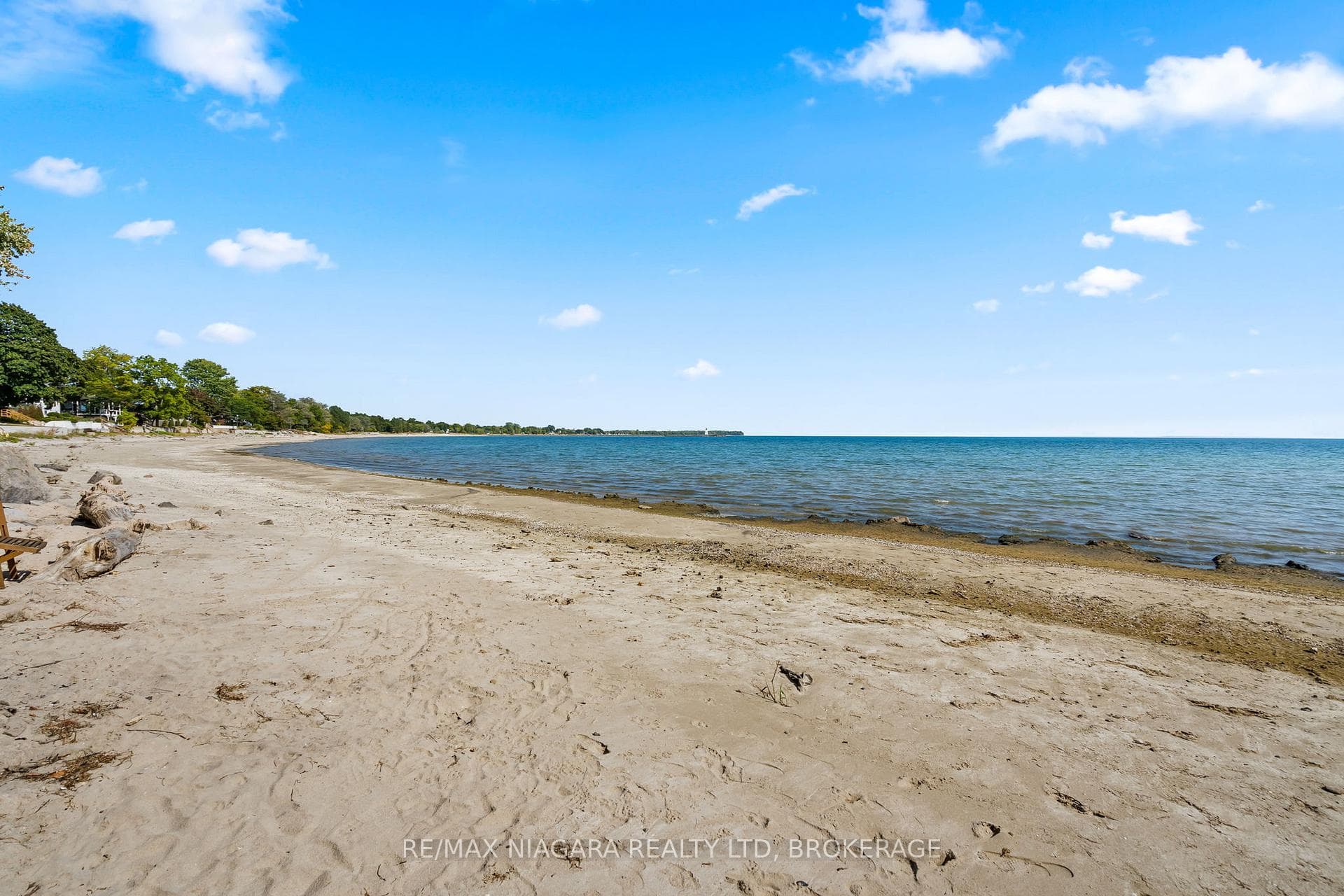 105 LIGHTHOUSE Drive photo 31