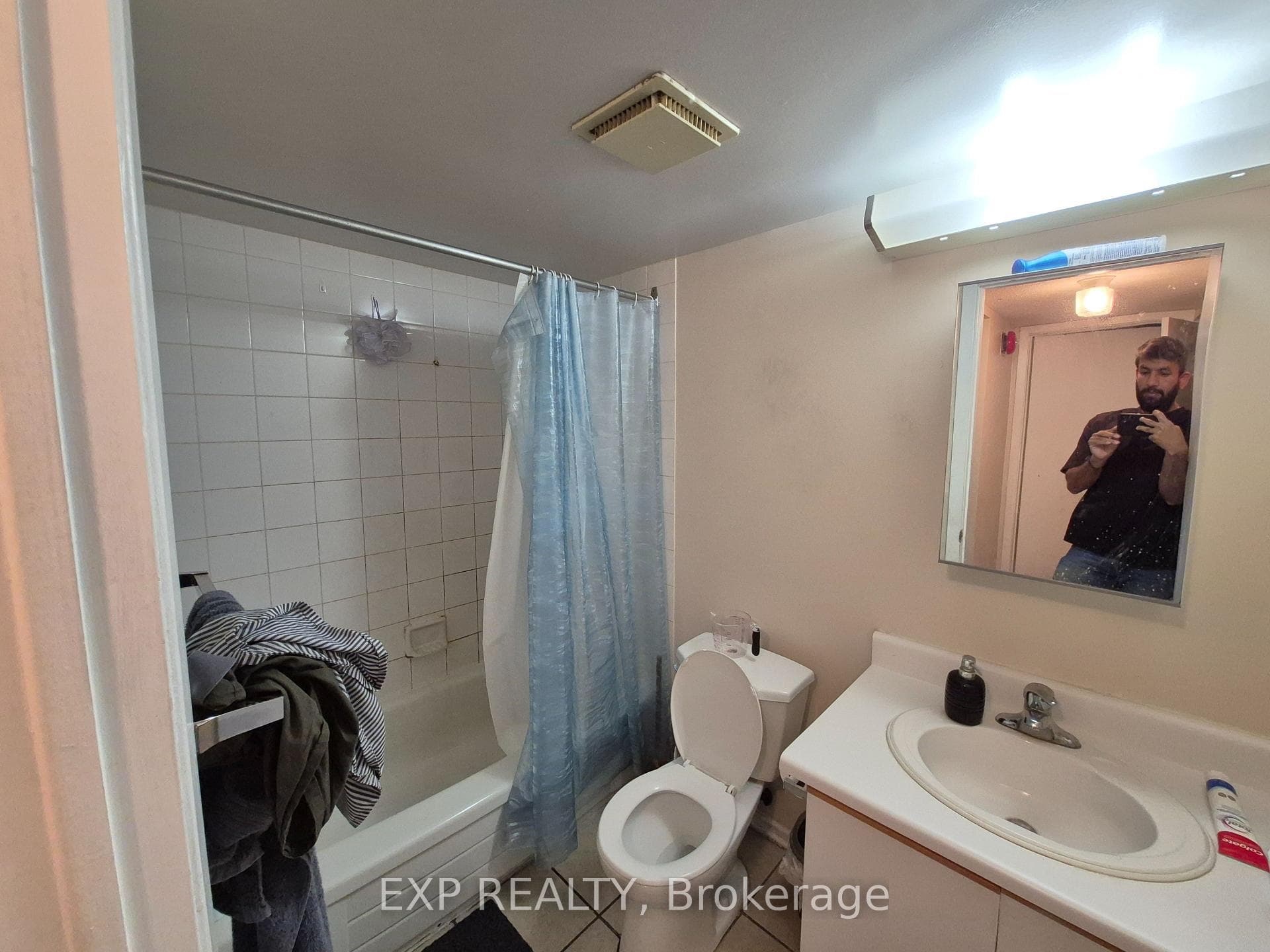 270 Lorry Greenberg Drive Unit 218 photo 8