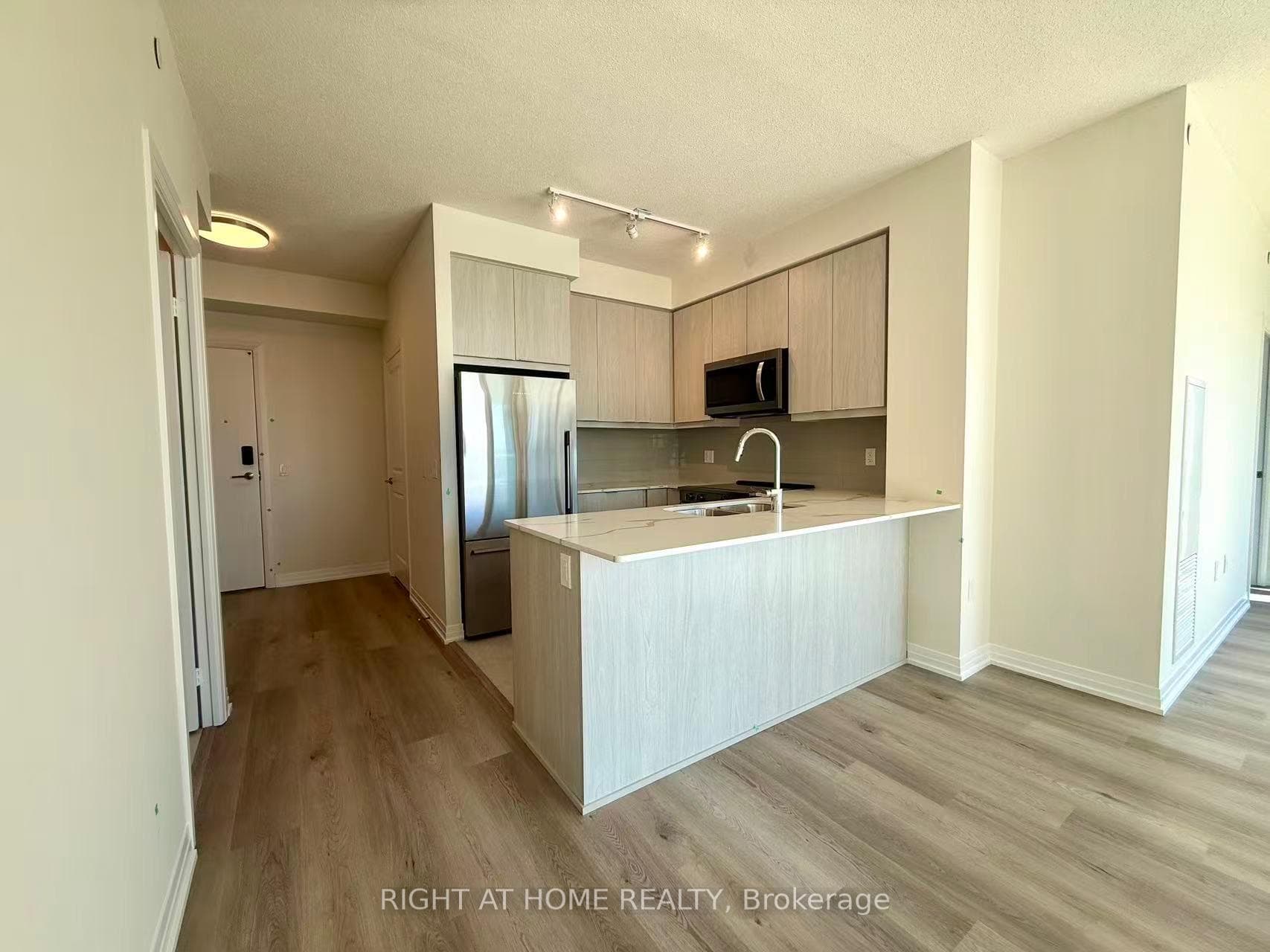 15 Watergarden Drive Unit 1804 photo 9