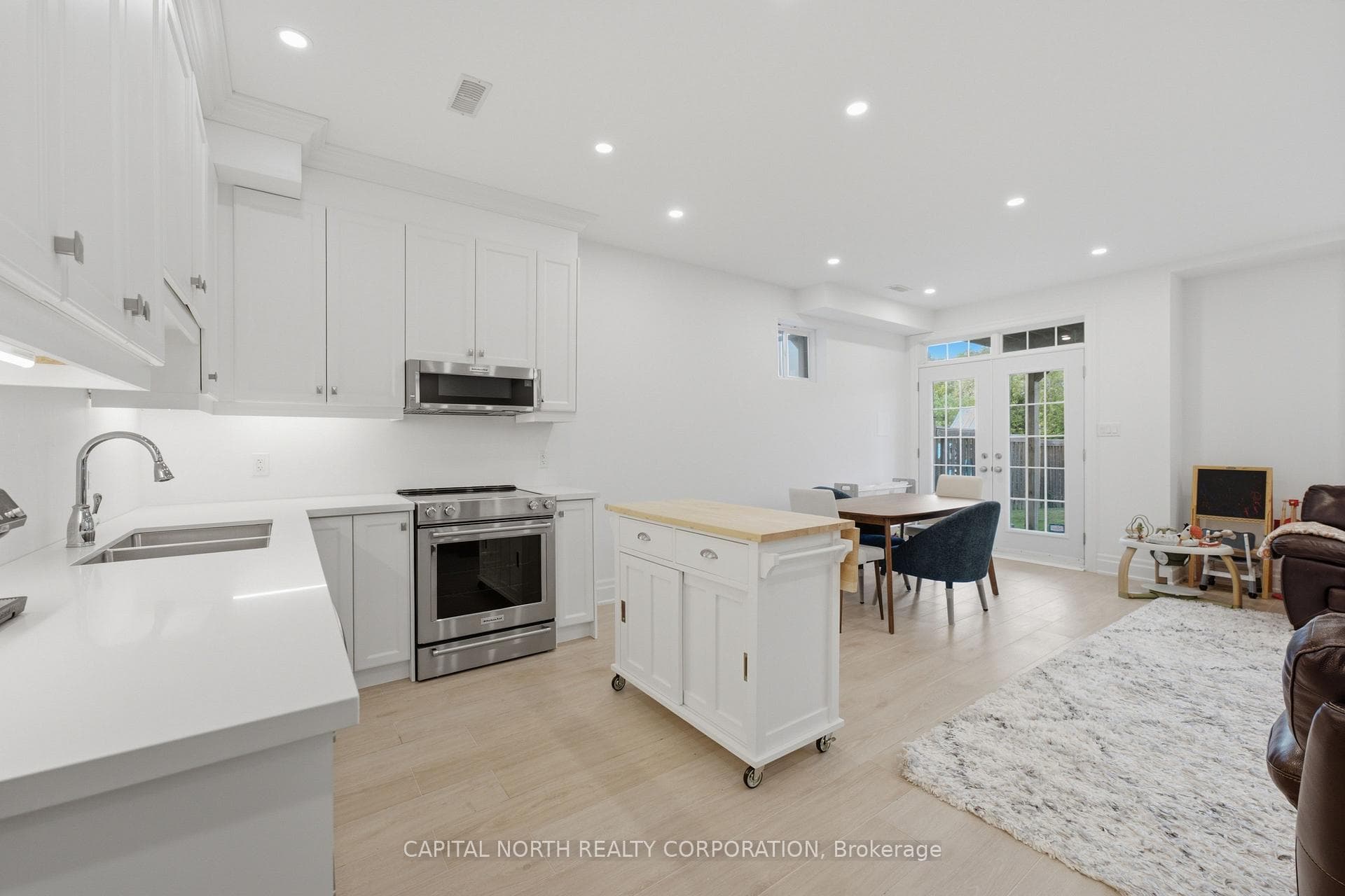 18 Alex Campbell Crescent photo 31