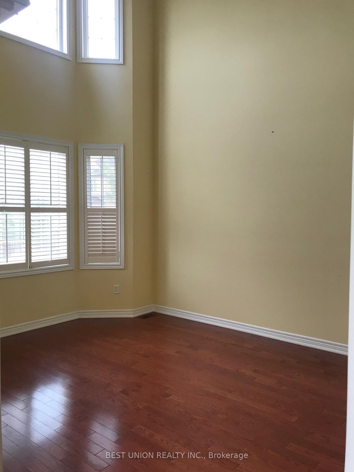 24 Heathfield Avenue photo 6
