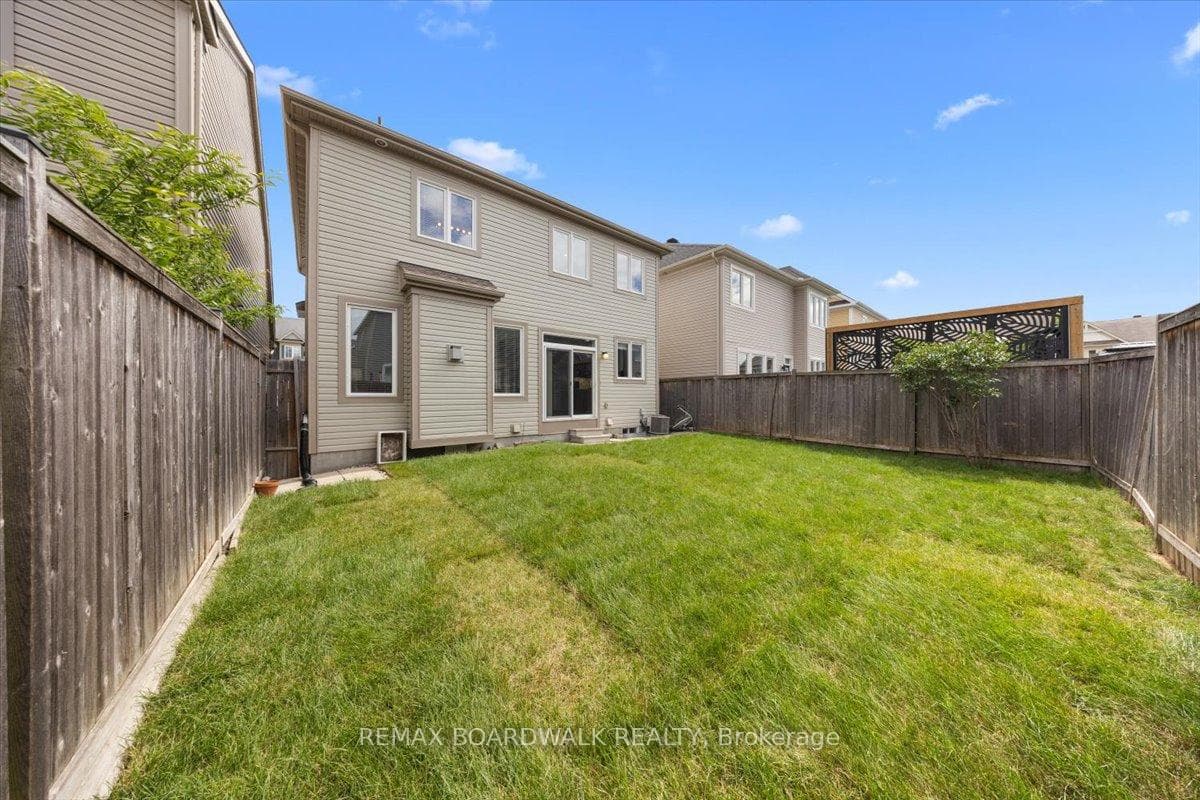 336 Gallantry Way photo 36