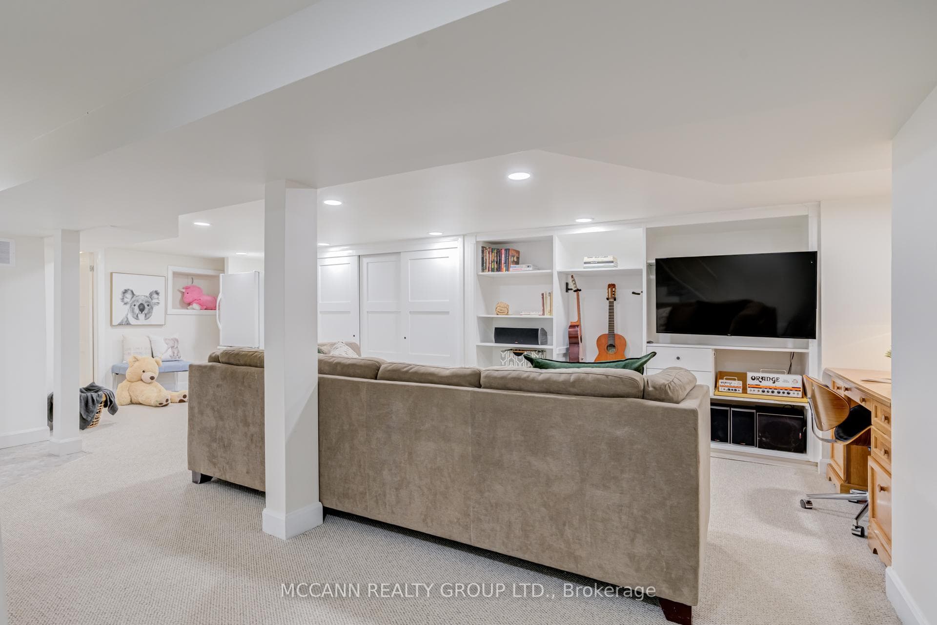 81 Wanless Crescent photo 33