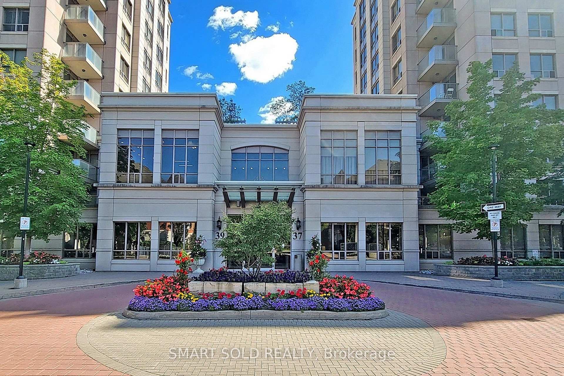 37 Galleria Parkway Unit 708 photo 1
