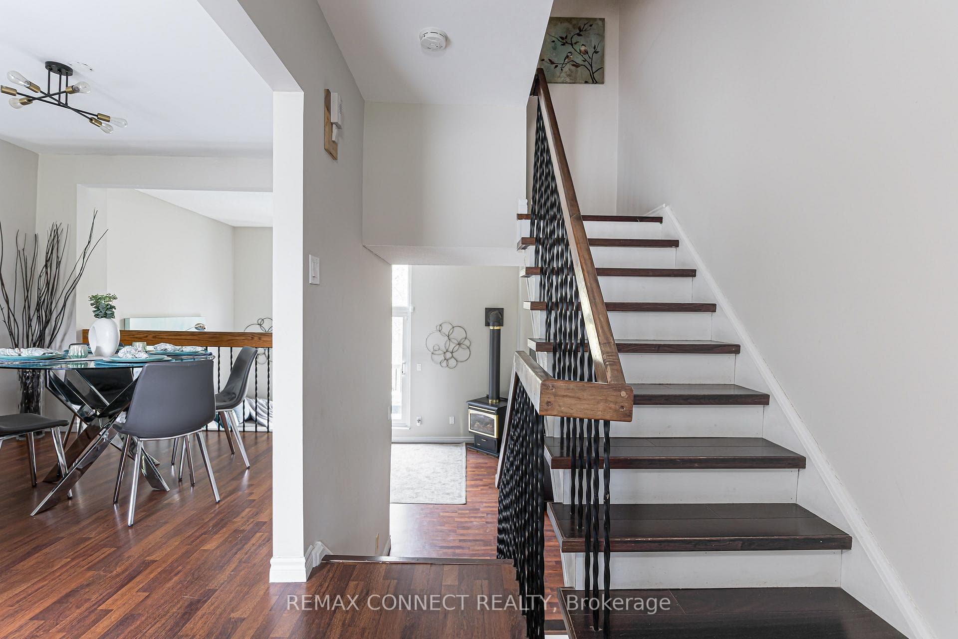 350 Camelot Court Unit 37 photo 17