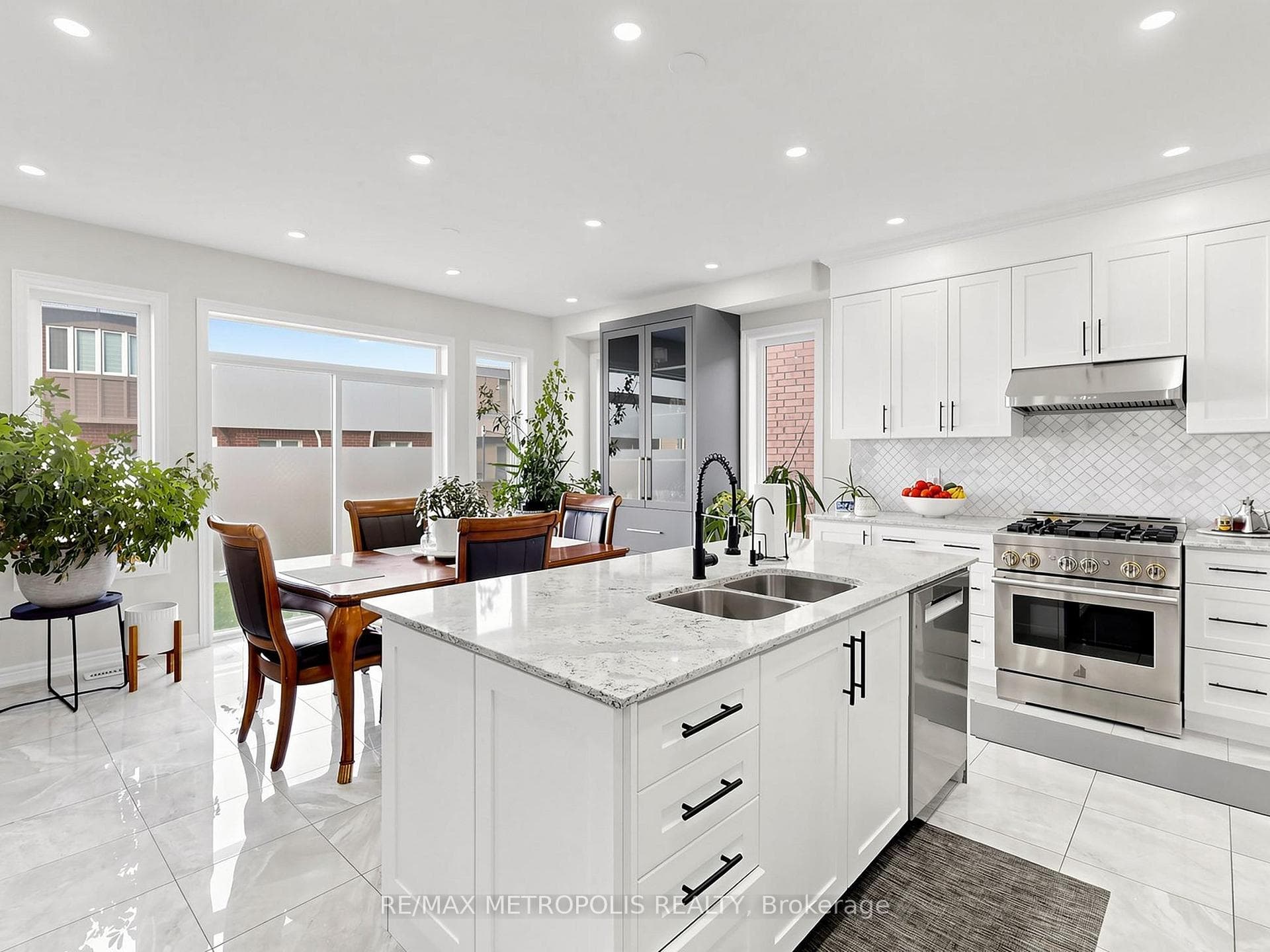 17 Neilly Terrace photo 16