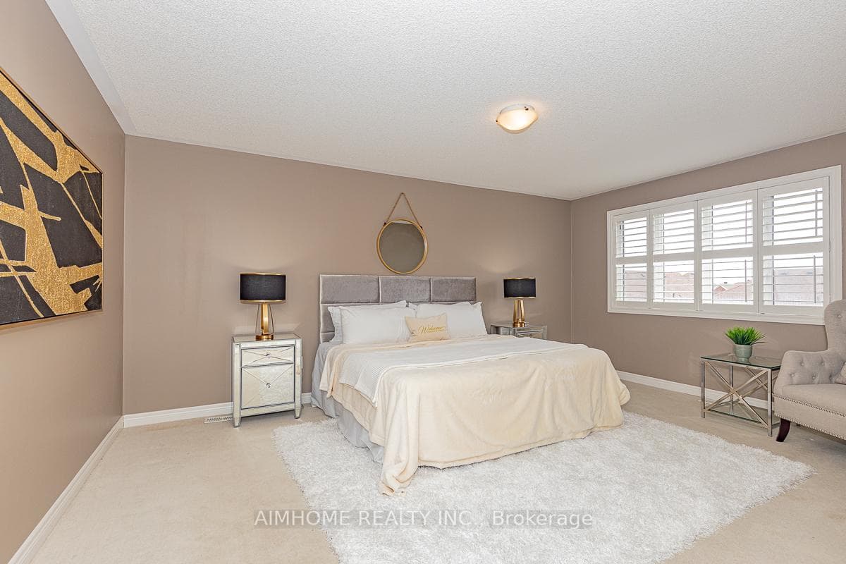 1333 Harlstone Crescent photo 21